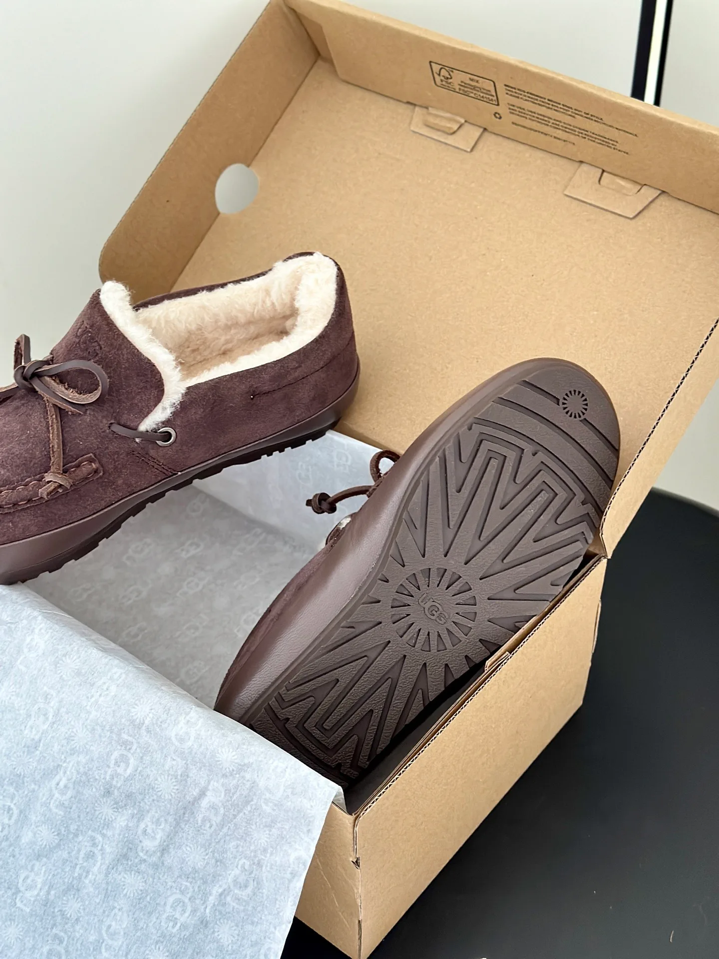 Women's Loafers And Moccasins UGG 18005336