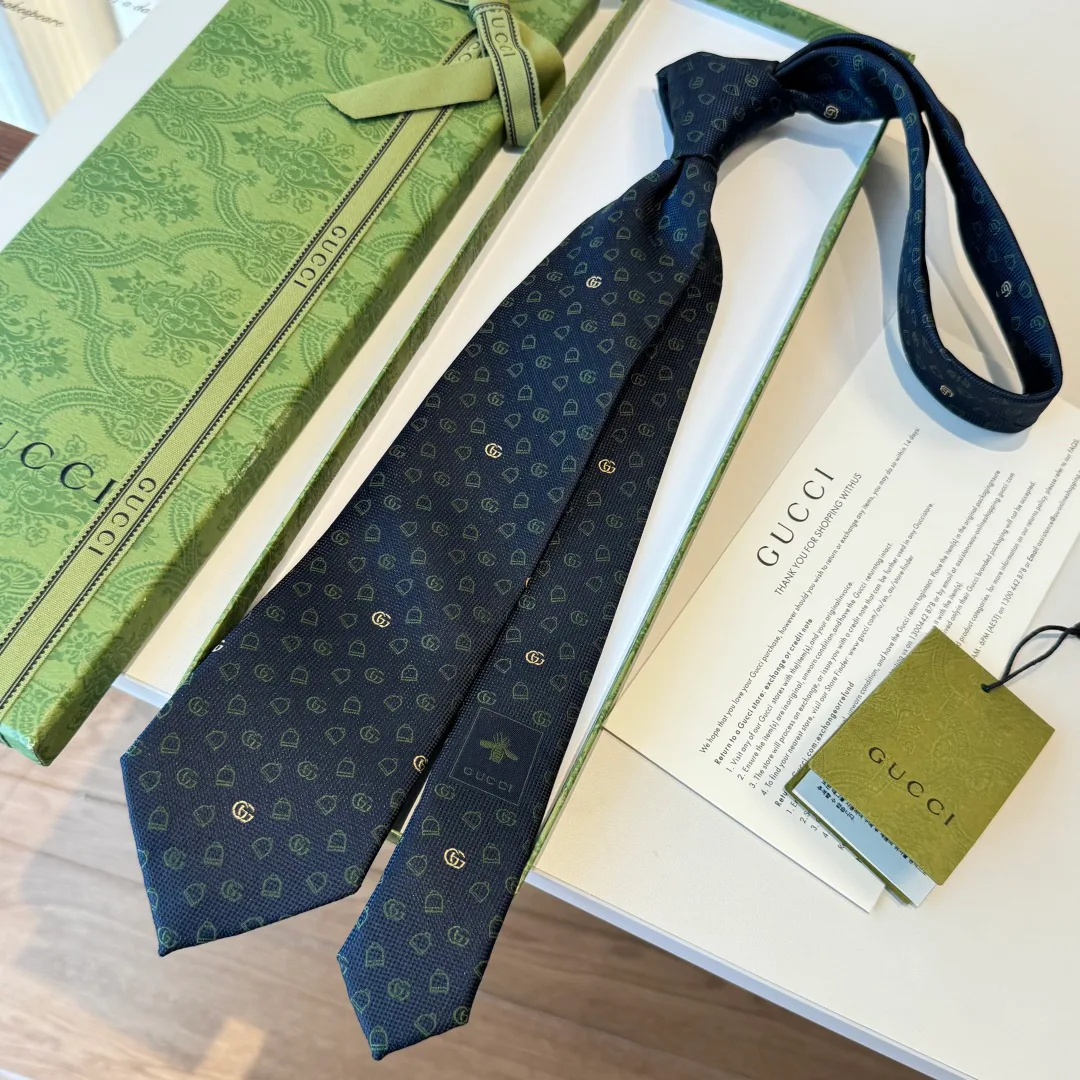 Silk Scarves GUCCI 17448542