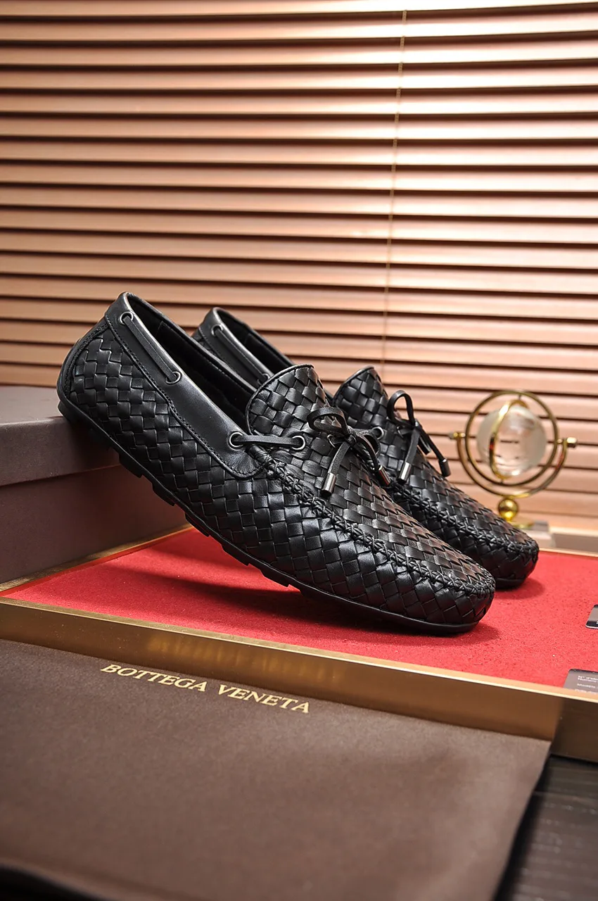 Men's Loafers And Dress Shoes BOTTEGA VENETA 18262193