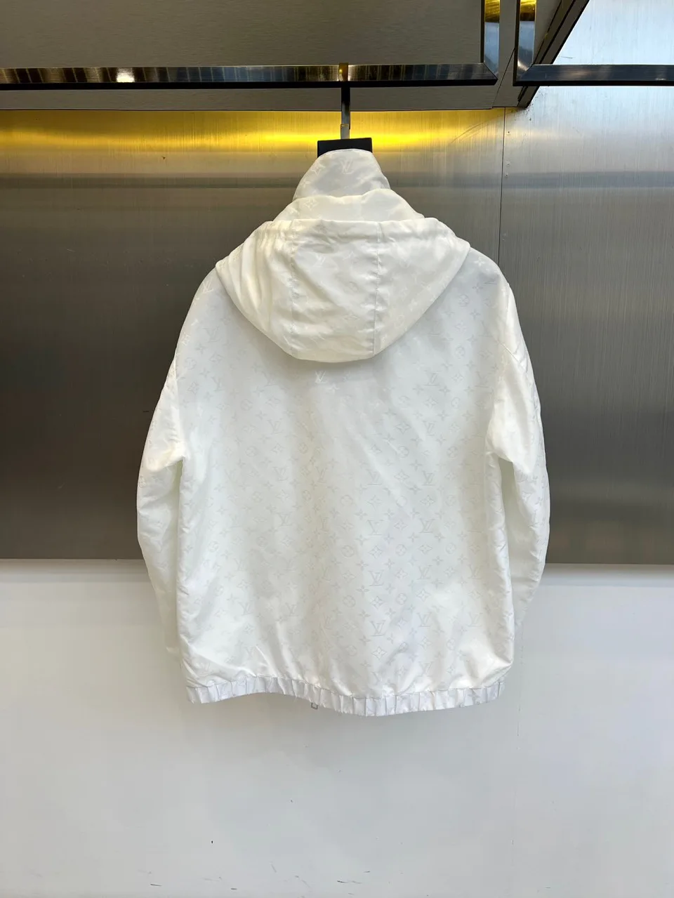 Men's Jackets And Down Jackets LOUIS VUITTON 18416805