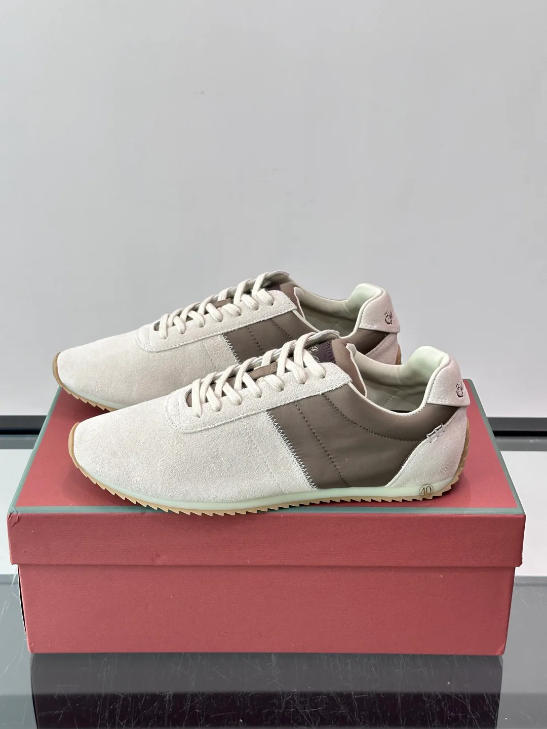 Women's Sneakers LORO PIANA 17447597