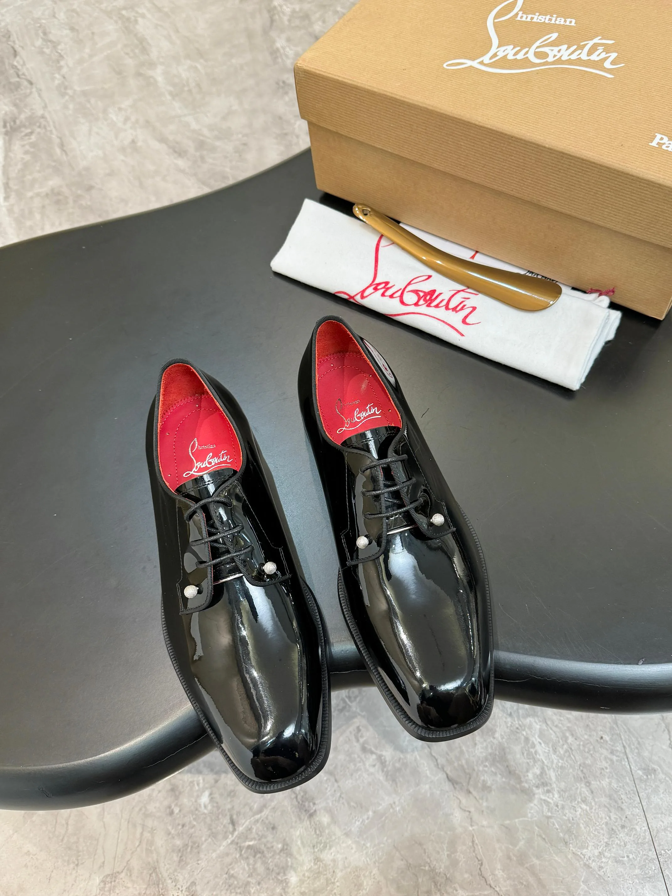 Men's Loafers And Dress Shoes CHRISTIAN LOUBOUTIN 18119101