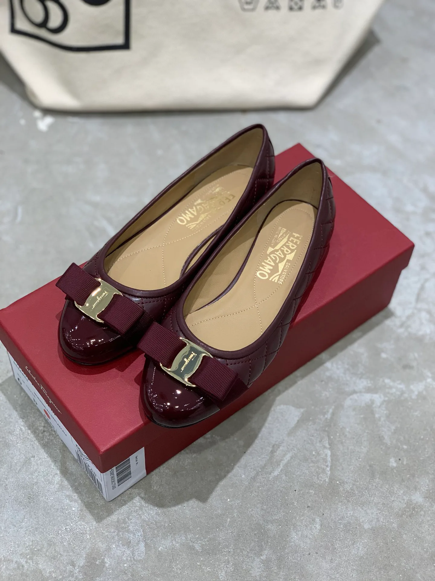 Women's Ballet Flats SALVATORE FERRAGAMO 17642576
