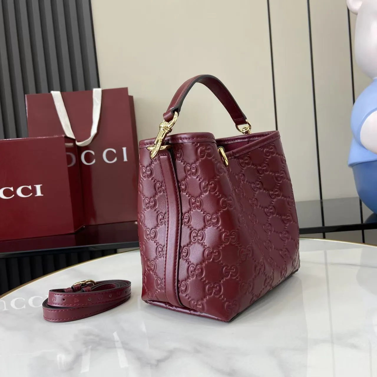 Women's Classic Handbags GUCCI 18404544
