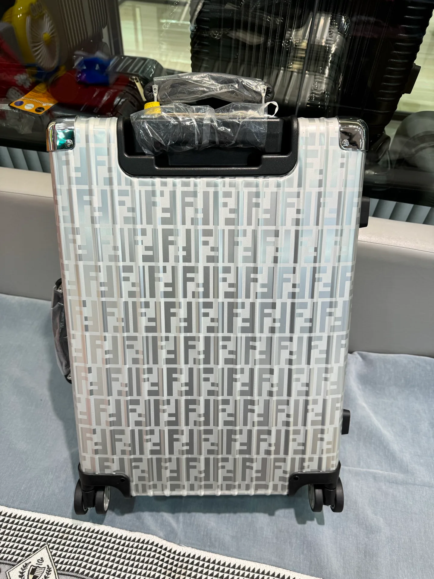 Suitcases RIMOWA 17186203