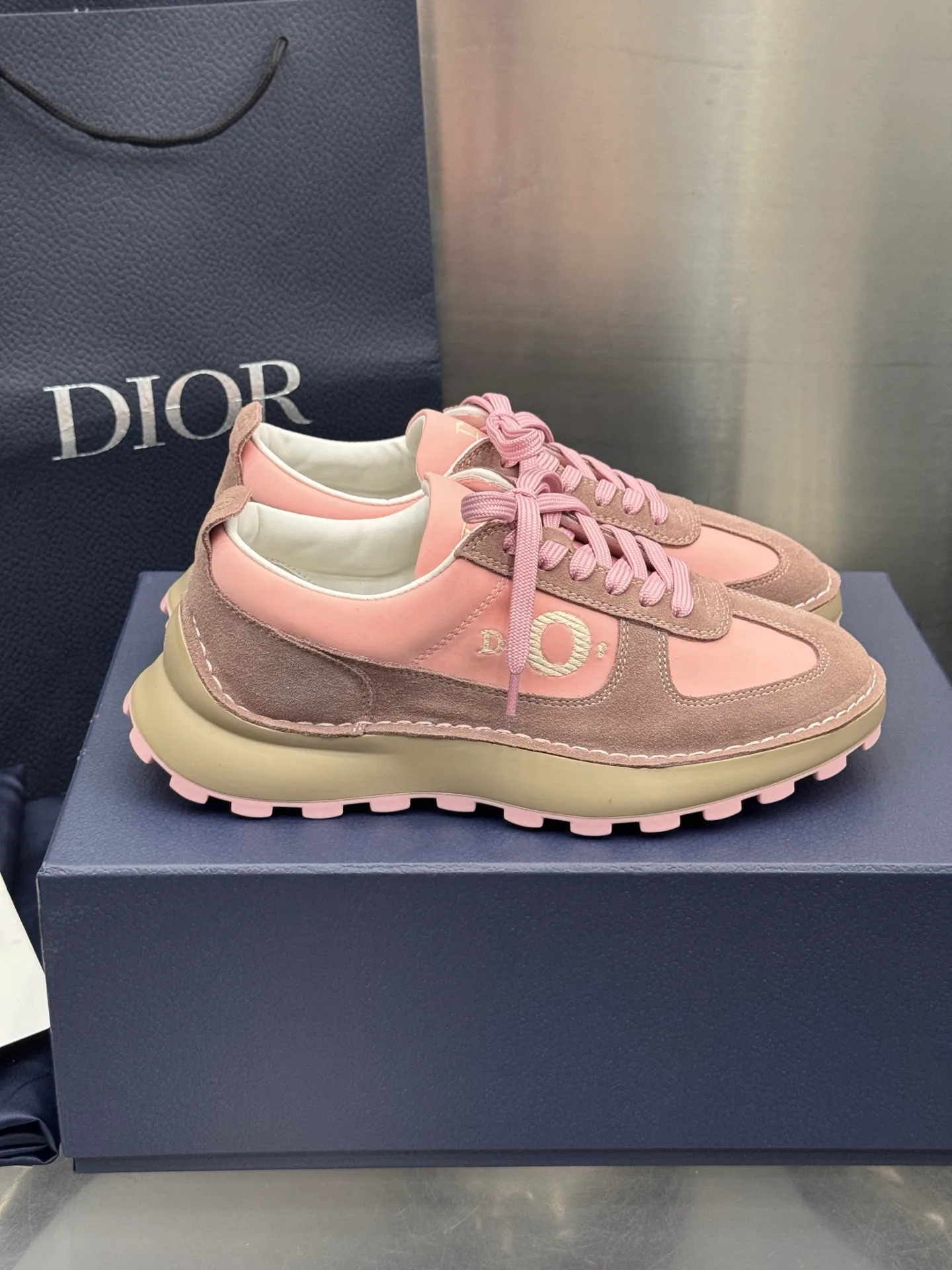 Women's Sneakers CHRISTIAN DIOR 18202644