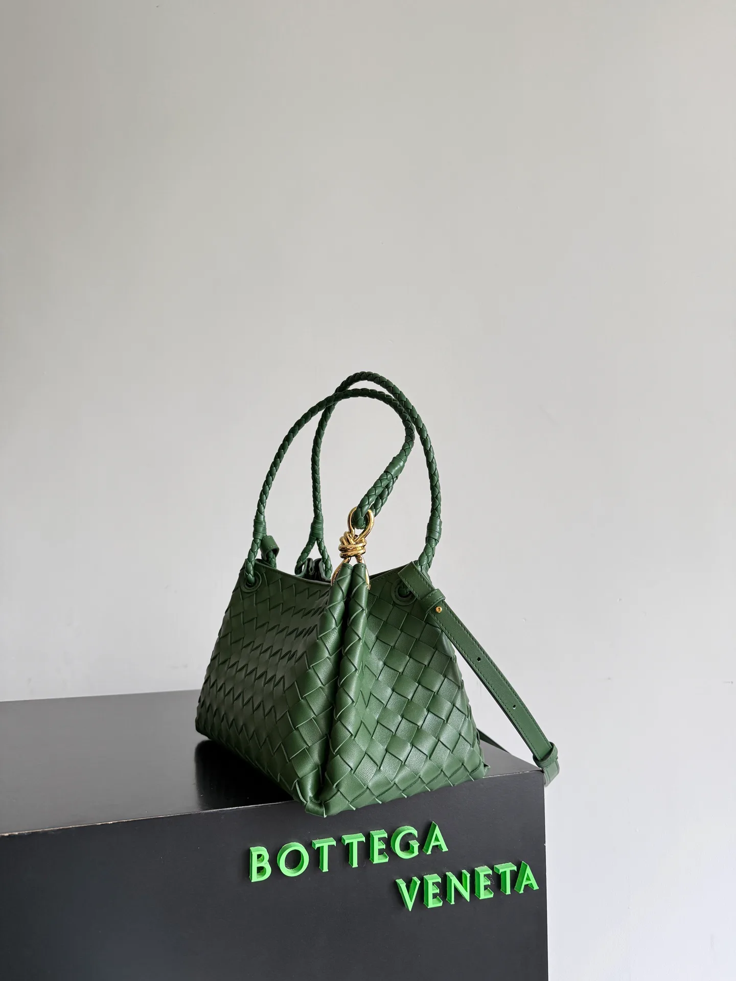 Women's Classic Handbags BOTTEGA VENETA 18367494