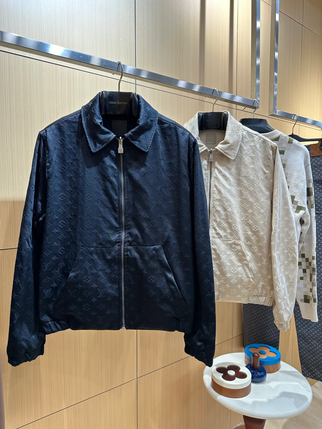 Men's Jackets And Down Jackets LOUIS VUITTON 17802540