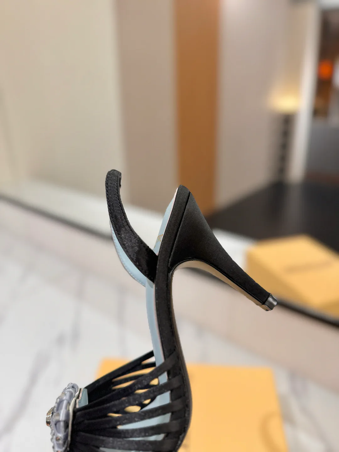 Women's Open-Toe Sandals VALENTINO 18134886
