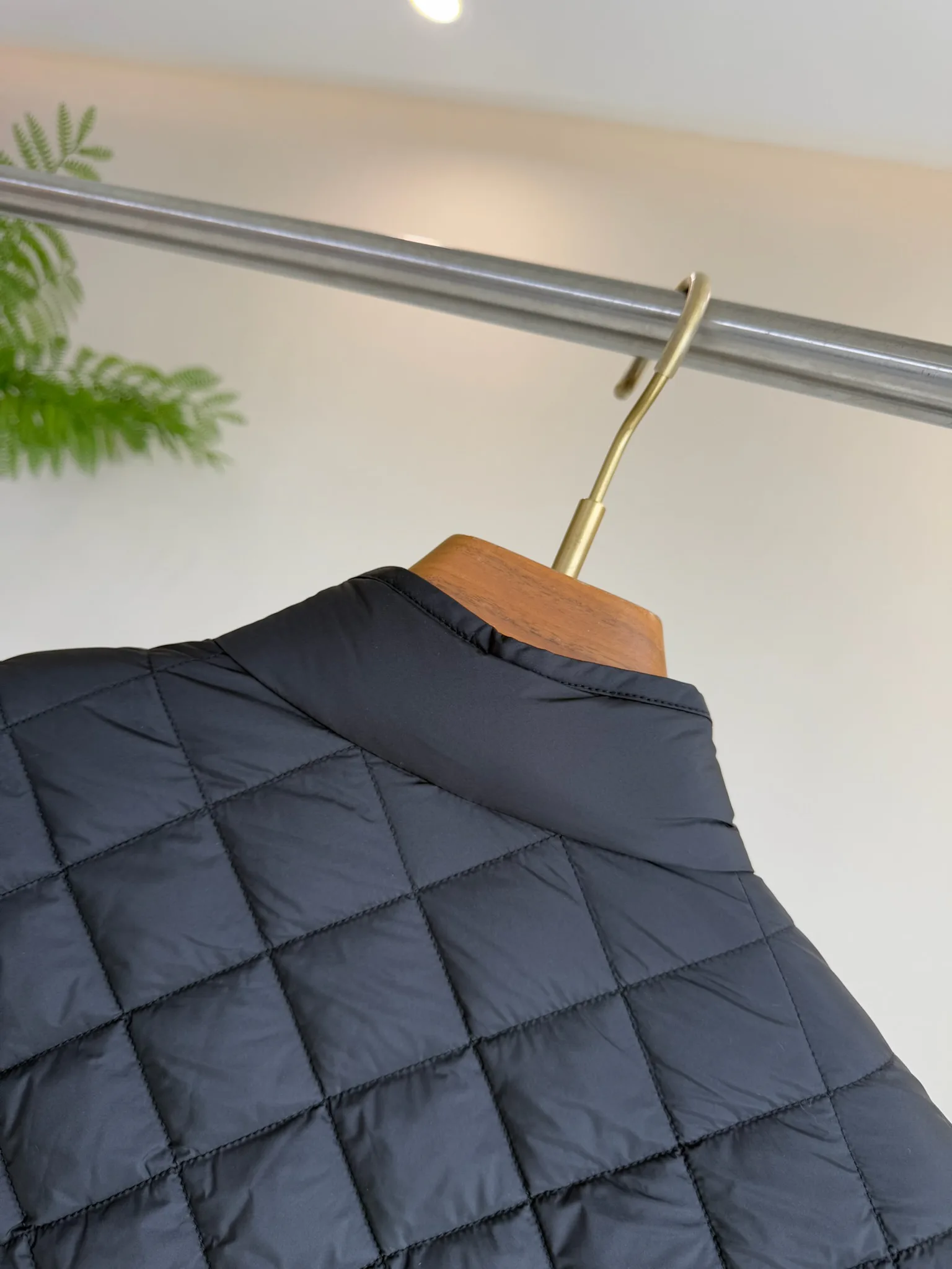 Men's Jackets And Down Jackets MONCLER 18084740