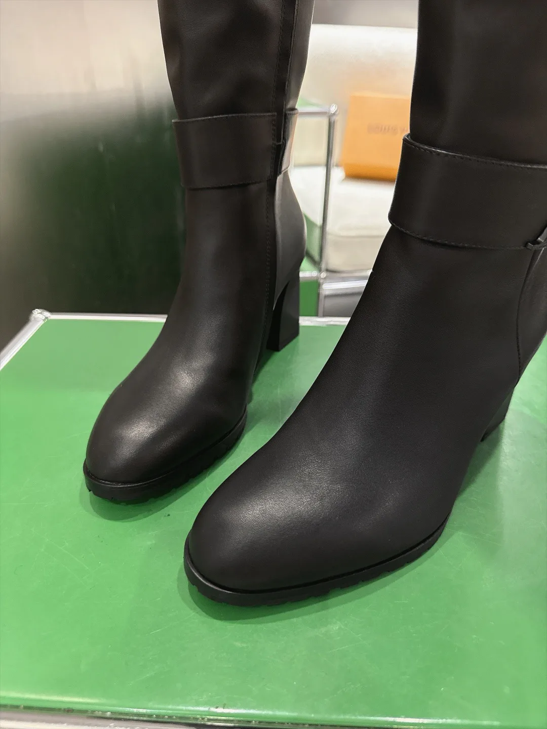 Women's Boots LOUIS VUITTON 18053339