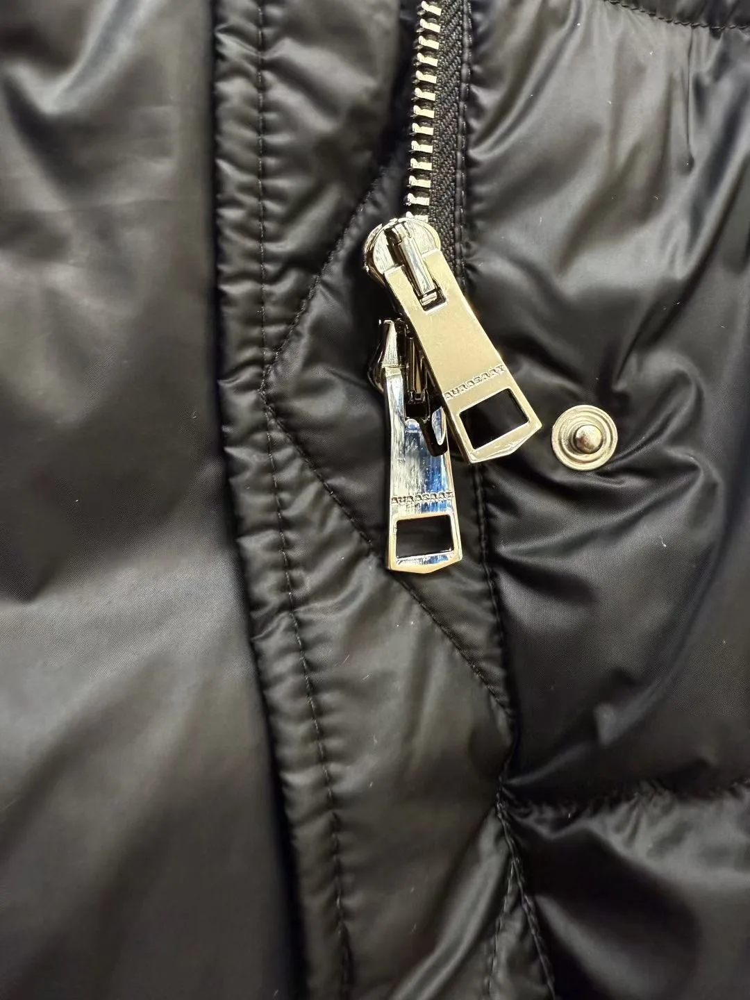Women's Jackets And Down Jackets BURBERRY 18169334