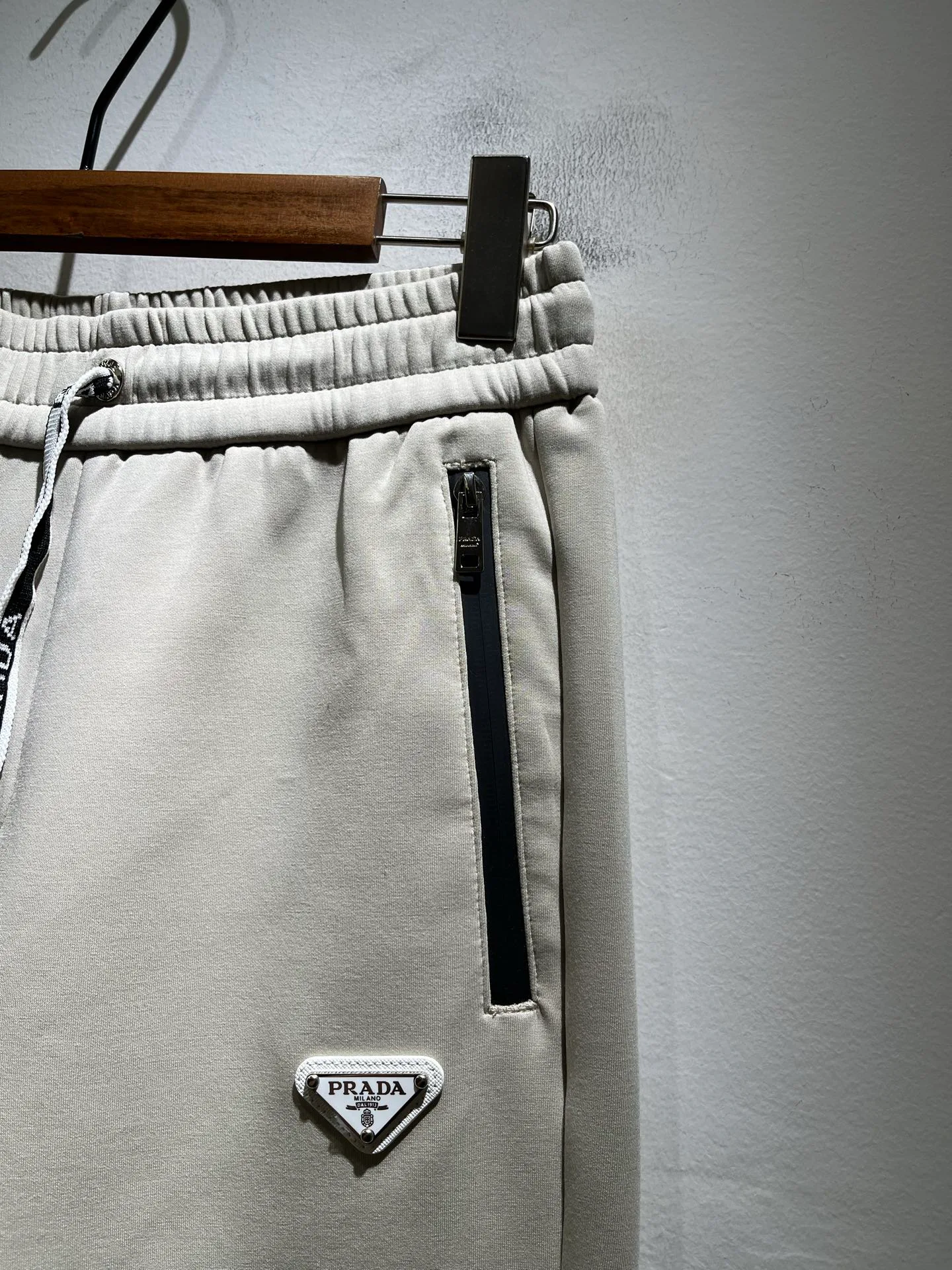Men's Trousers PRADA 18343132