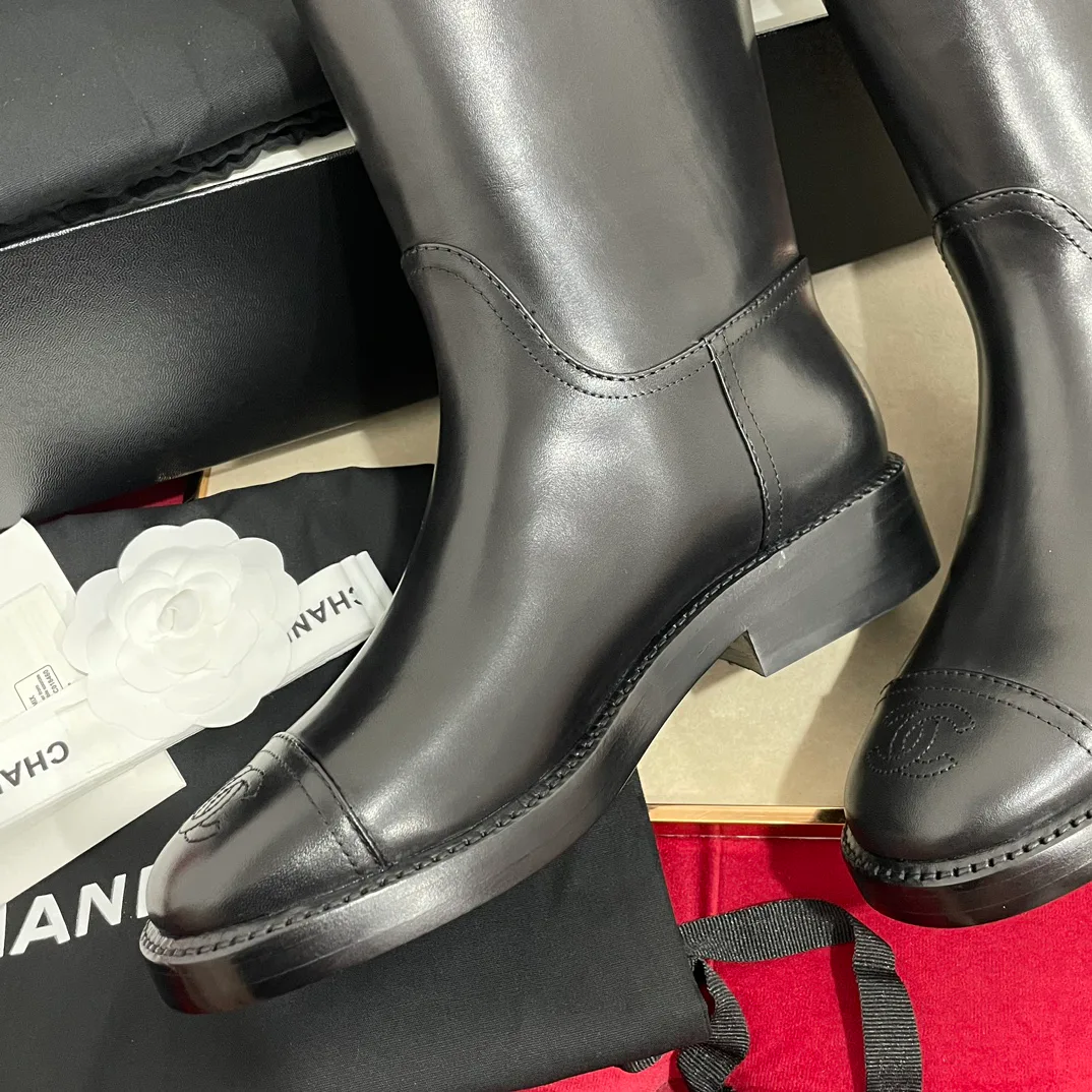 Women's Boots CHANEL 18258256