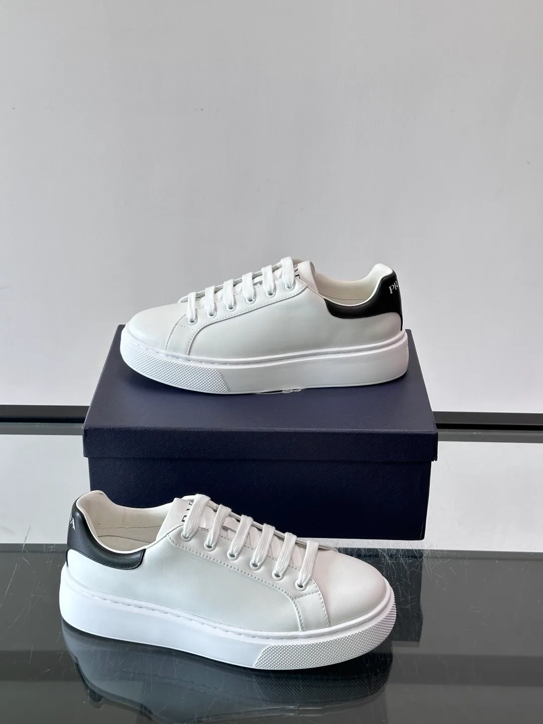 Men's Sneakers PRADA 17588528