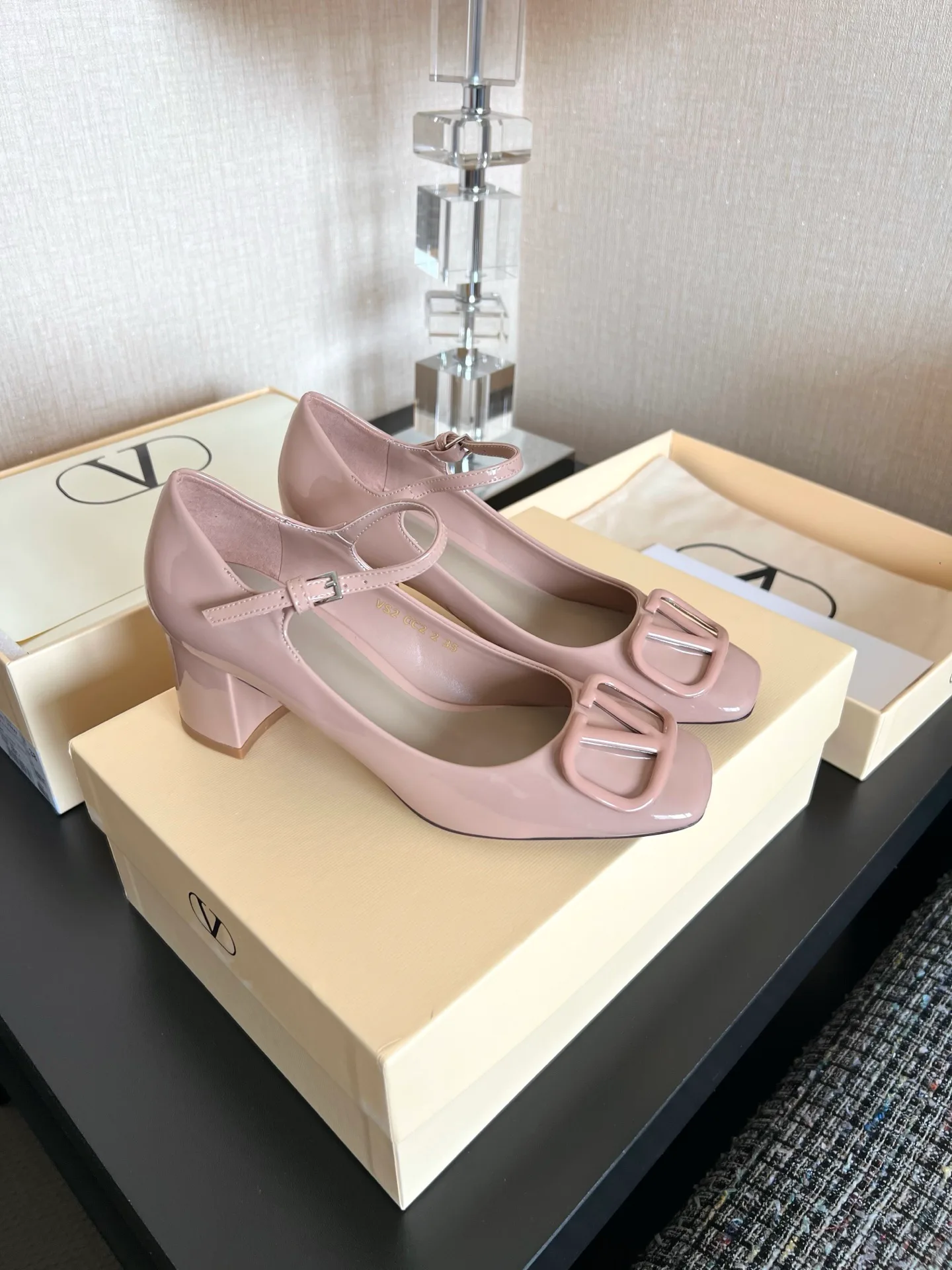 Women's Heels VALENTINO 17480146