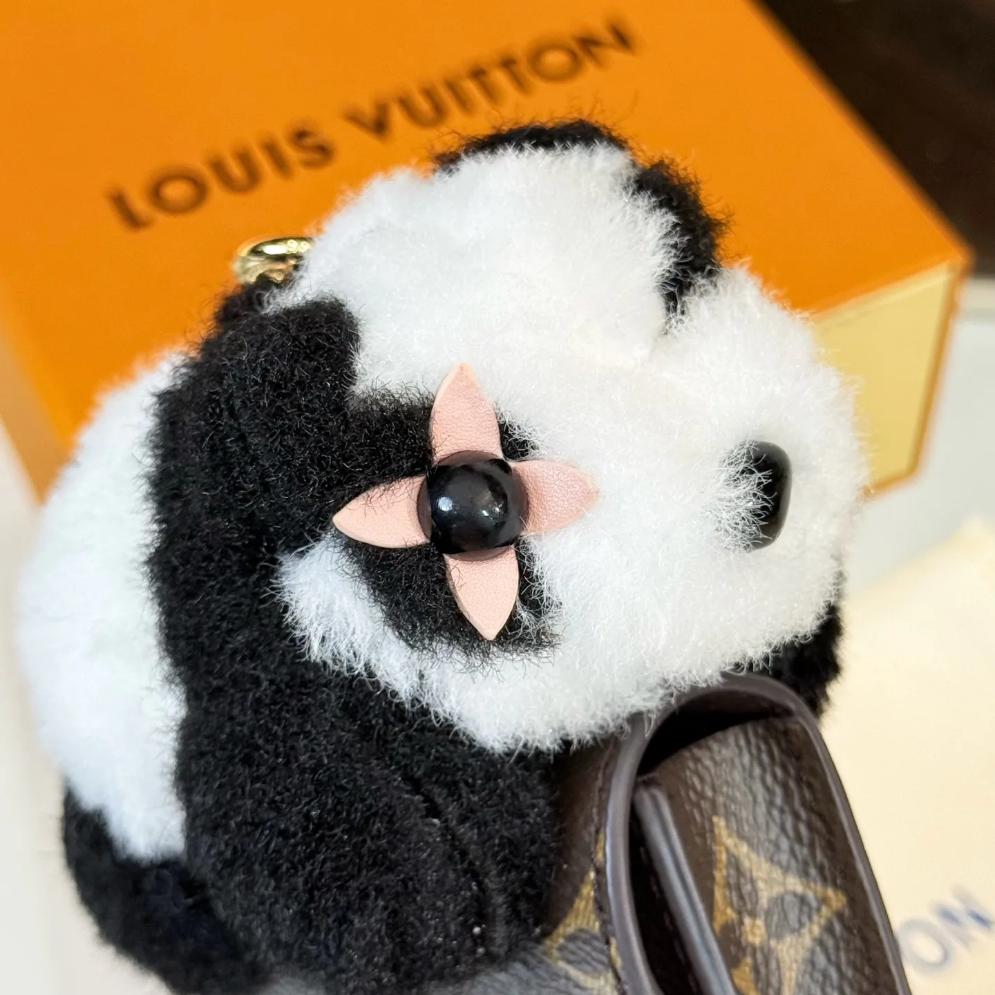 Key Cases LOUIS VUITTON 18013506
