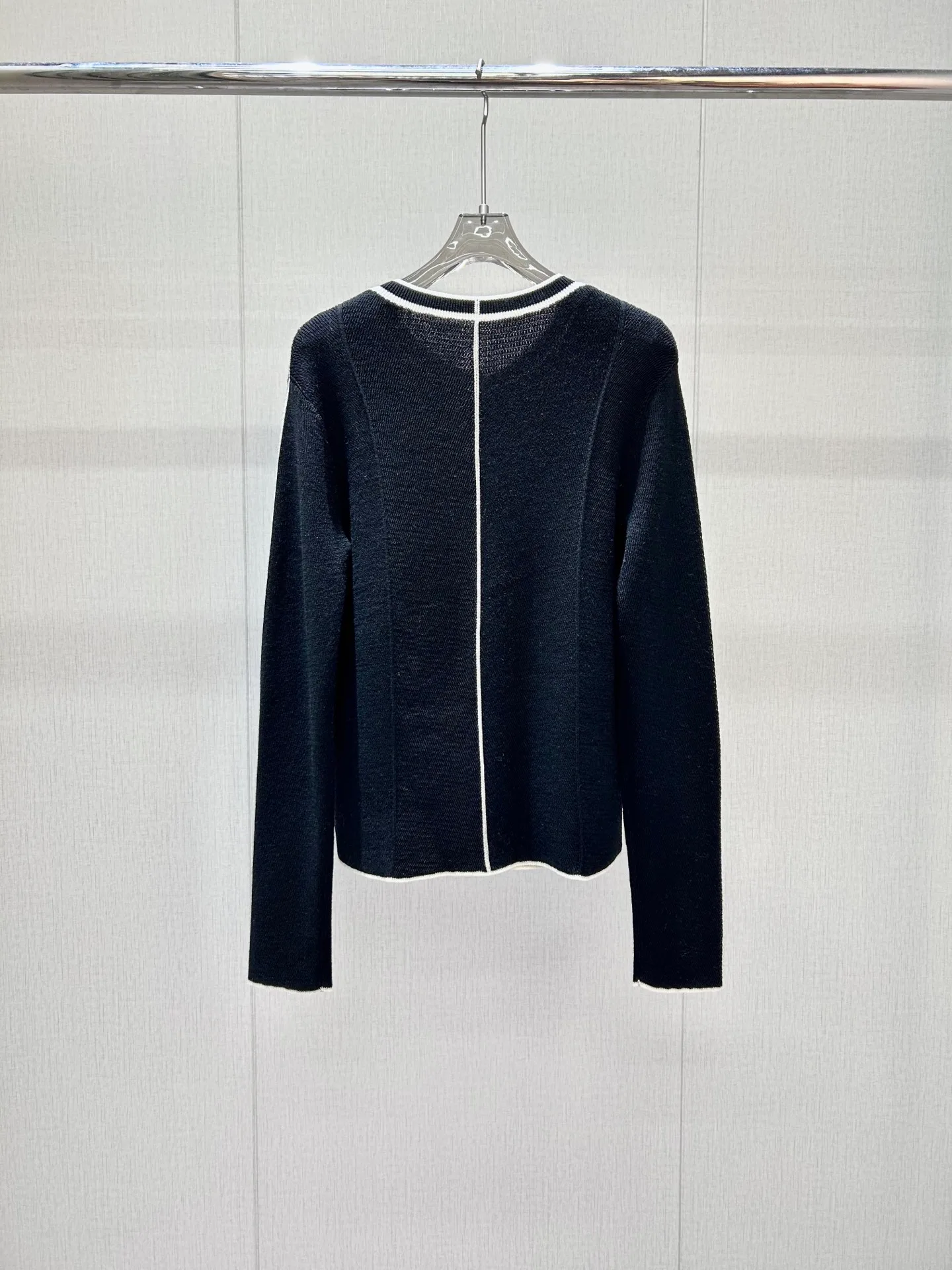 Women's Jumpers And Sweaters CHANEL 18410696