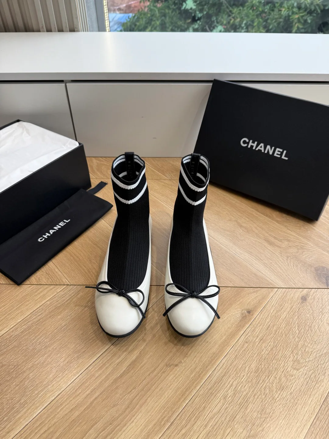 Women's Ballet Flats CHANEL 17684523