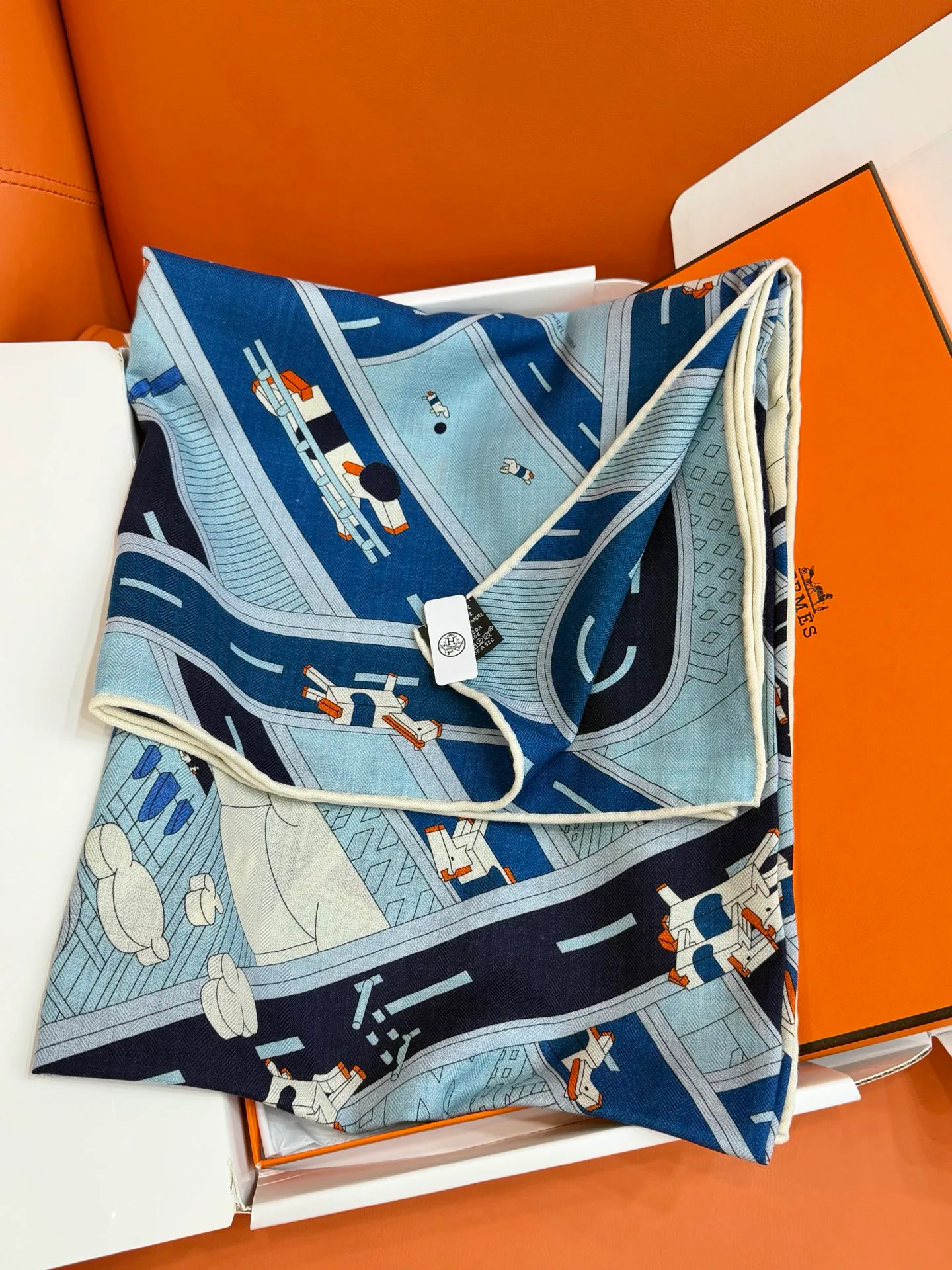 Silk Scarves HERMES 17991396