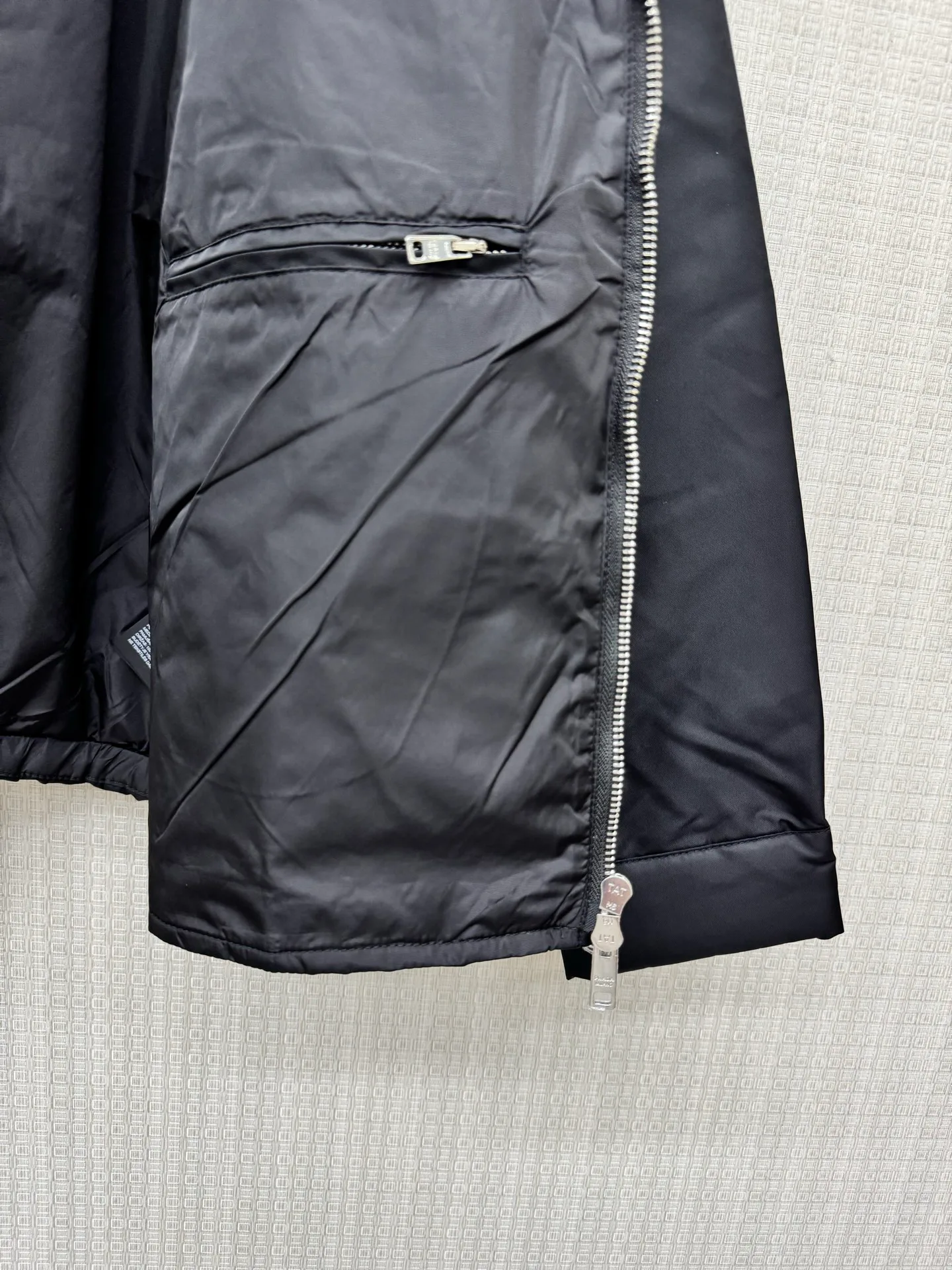 Women's Jackets And Down Jackets PRADA 18204533