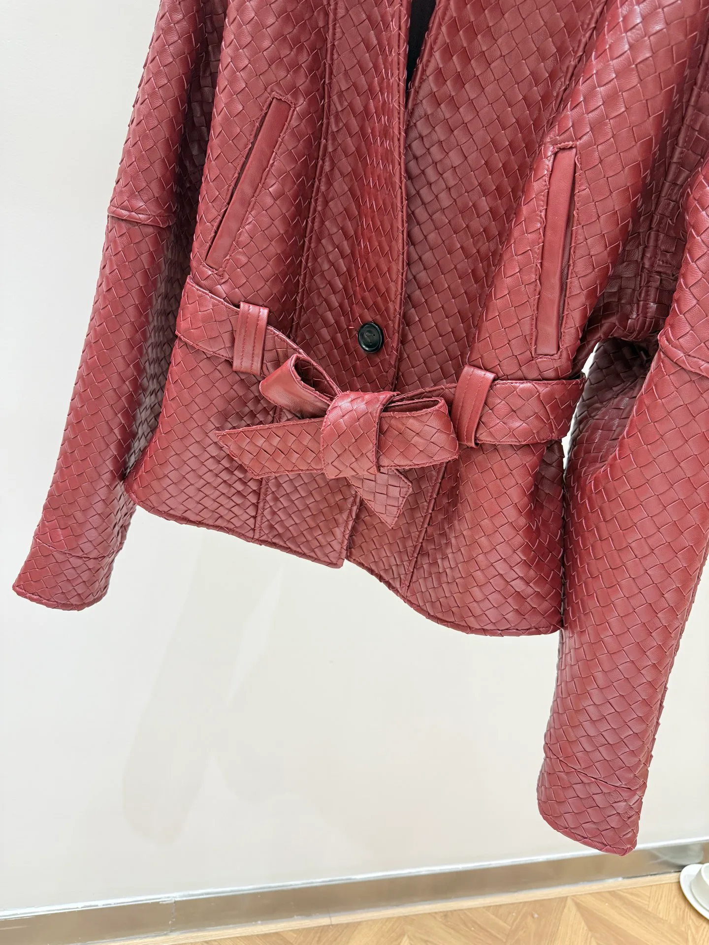 Women's Leather Jackets And Sheepskin Coats BOTTEGA VENETA 18083003