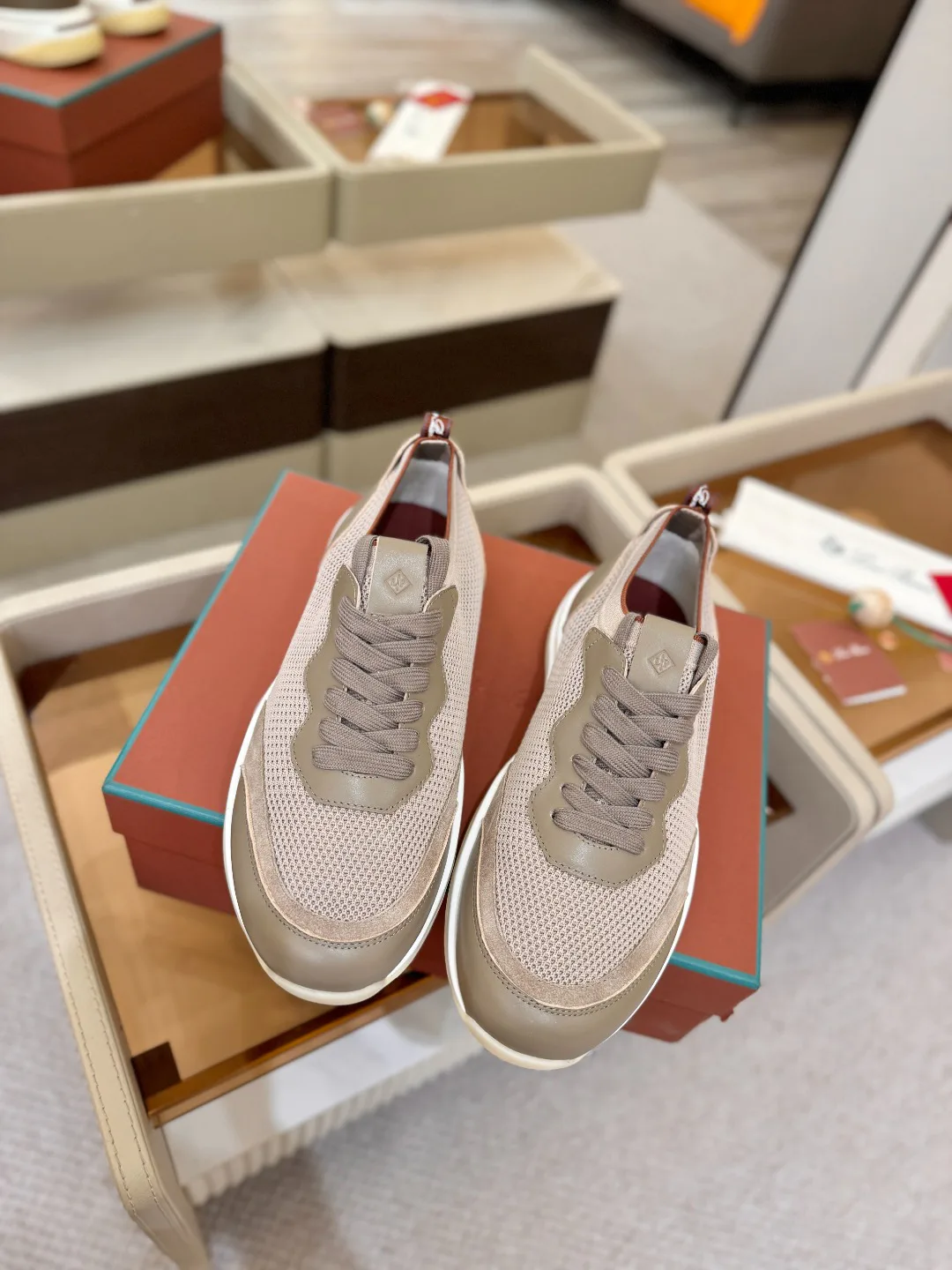 Men's Sneakers LORO PIANA 18039627