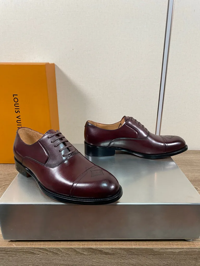 Men's Loafers And Dress Shoes LOUIS VUITTON 18193973