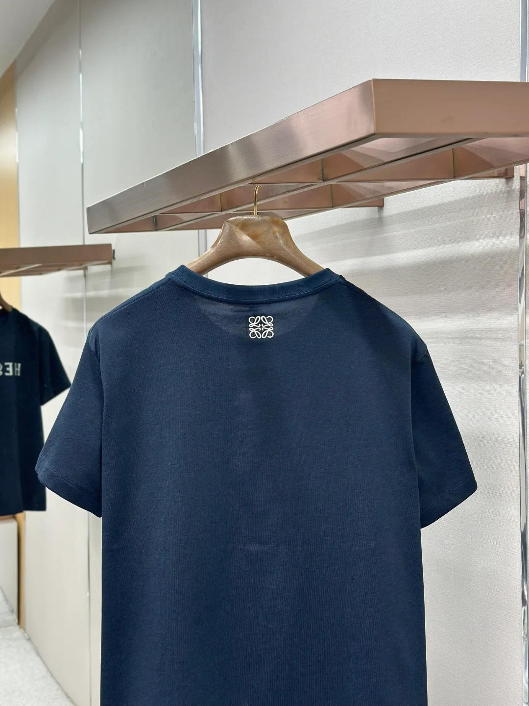 Women's T-Shirts LOEWE 18191142
