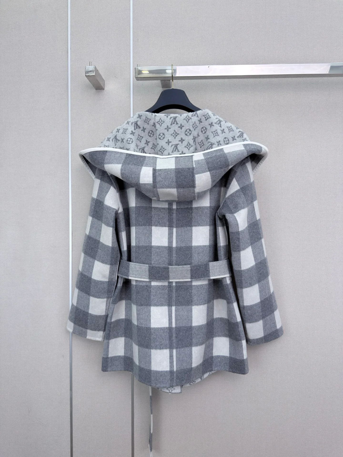 Women's Coats LOUIS VUITTON 18498357