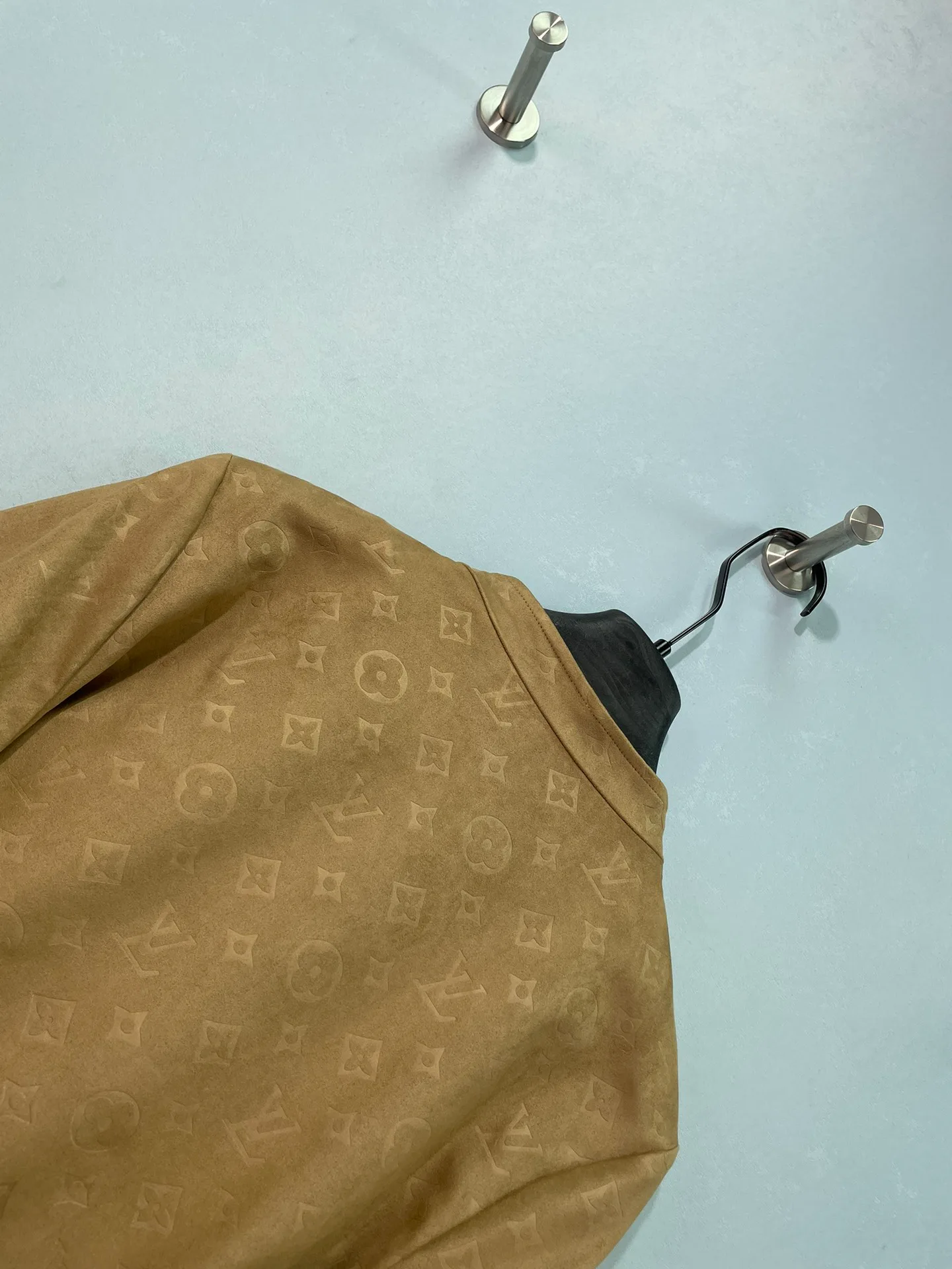 Women's Jackets And Down Jackets LOUIS VUITTON 17943352