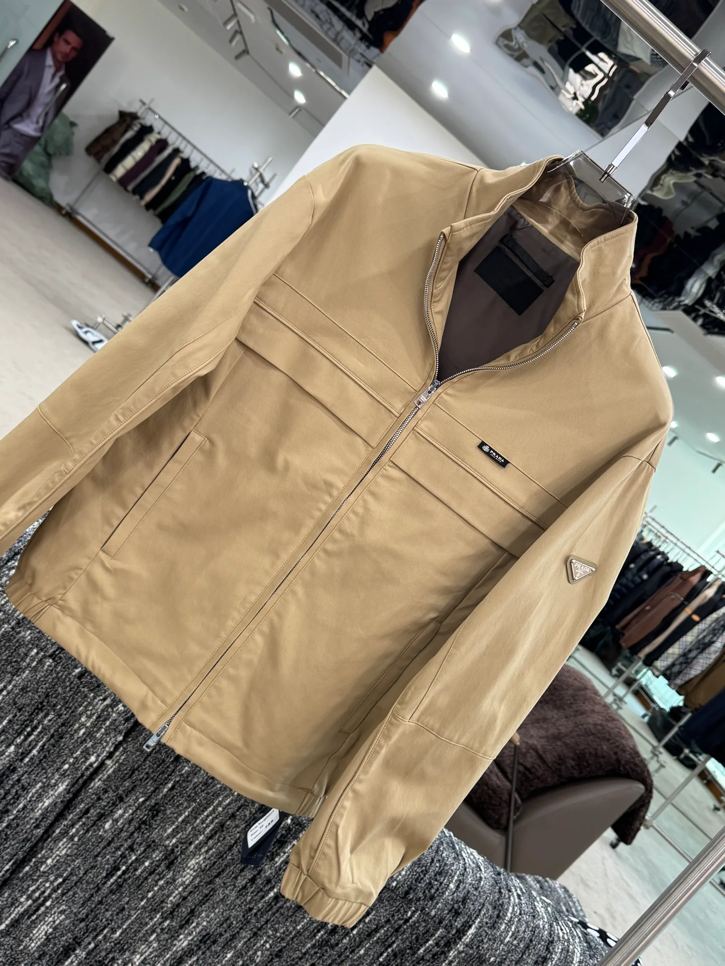 Men's Jackets And Down Jackets PRADA 18084178