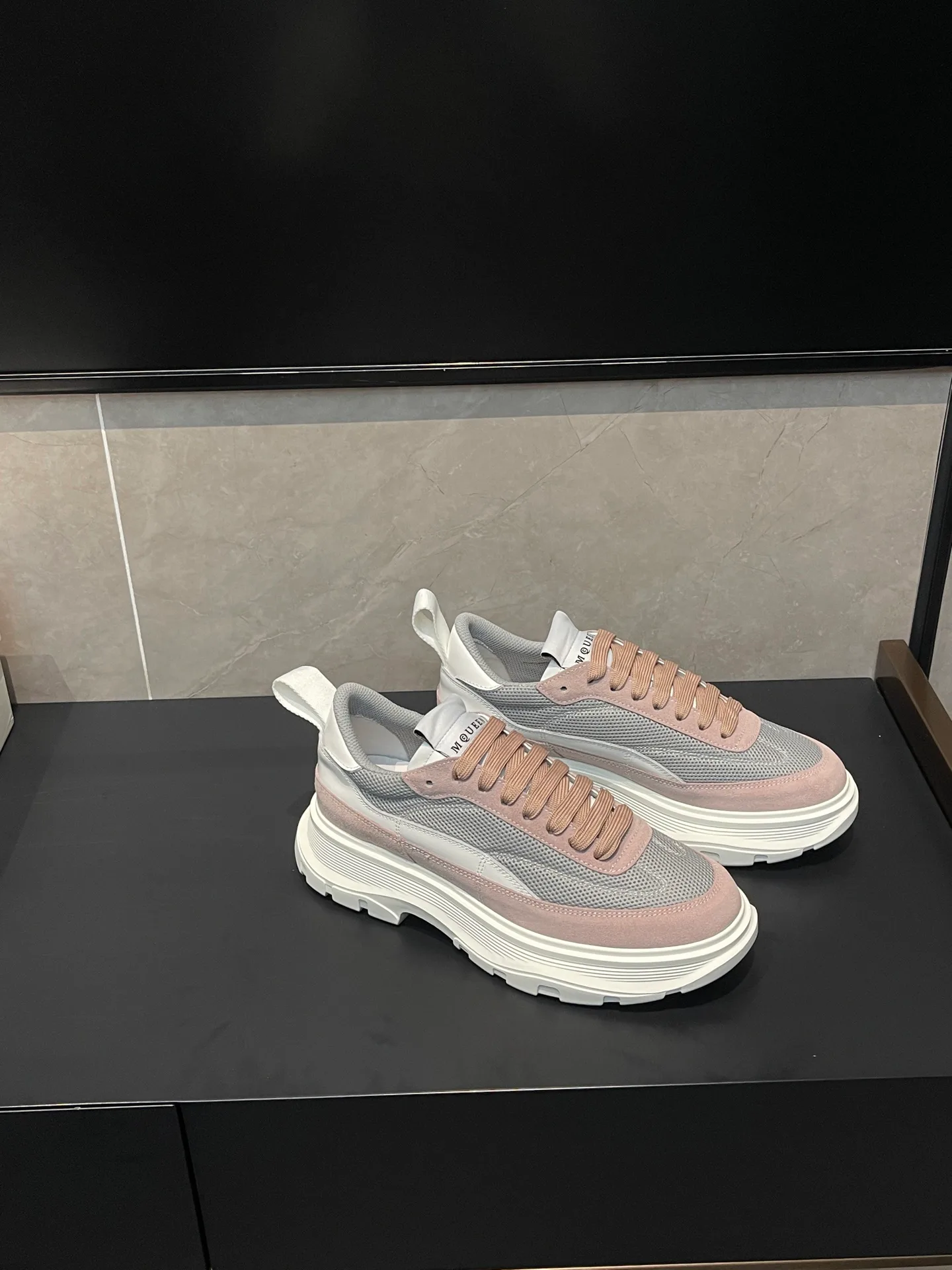 Women's Sneakers ALEXANDER MCQUEEN 18363953