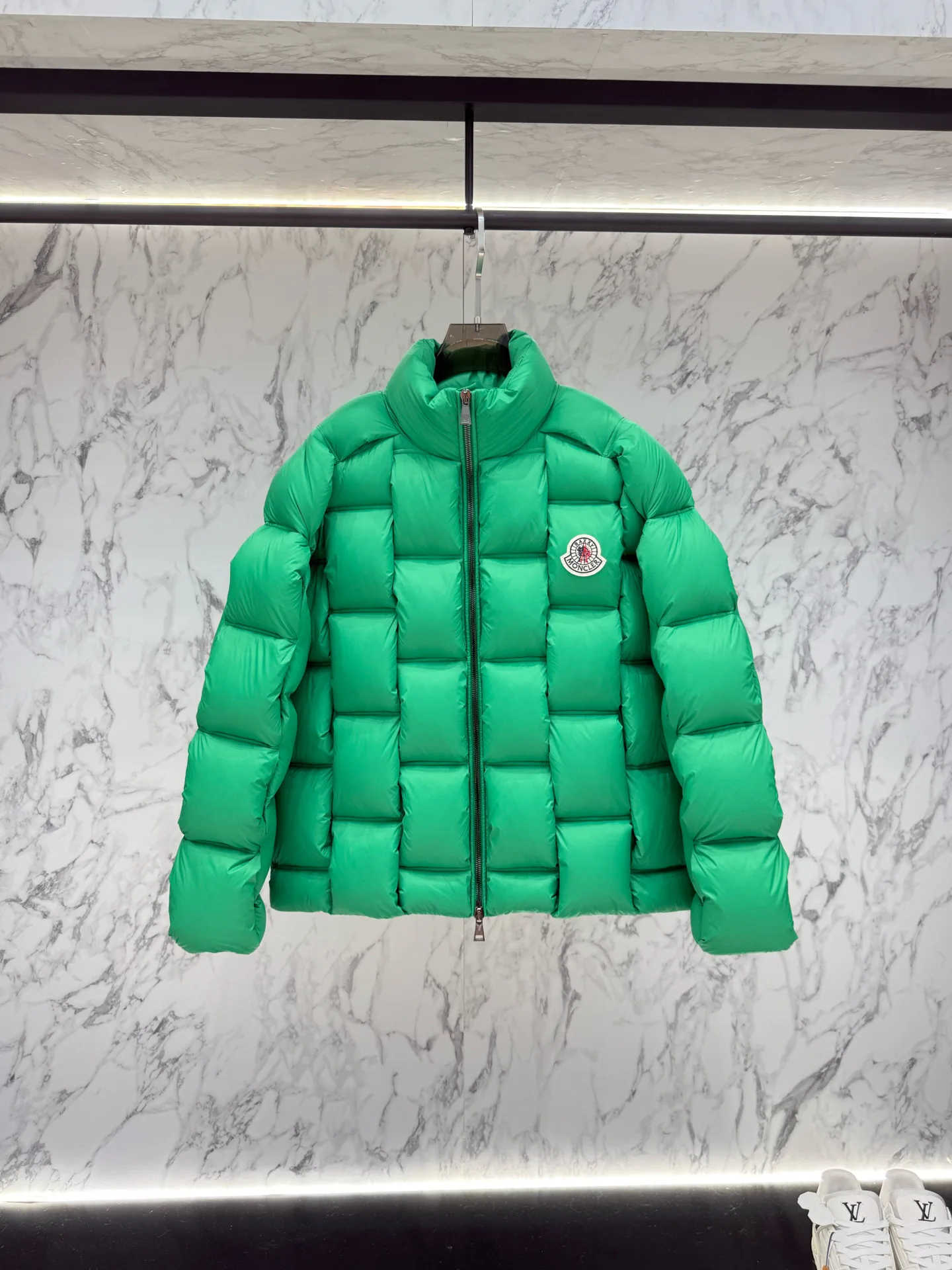 Men's Jackets And Down Jackets MONCLER 18387705