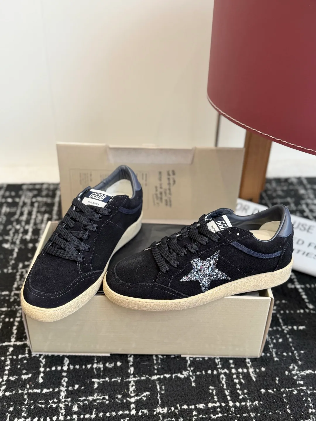 Women's Sneakers GOLDEN GOOSE 18305928
