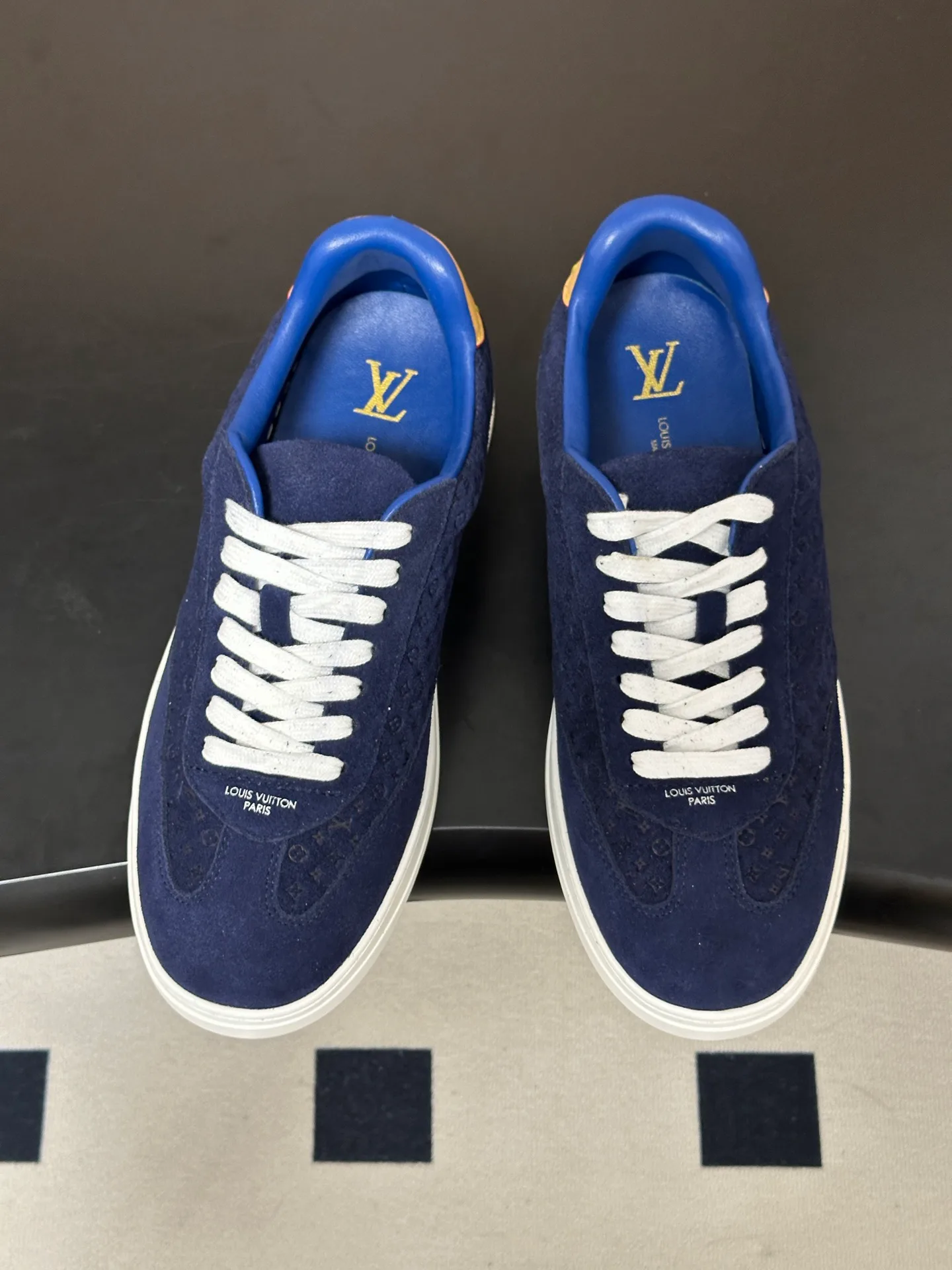 Men's Sneakers LOUIS VUITTON 18340909