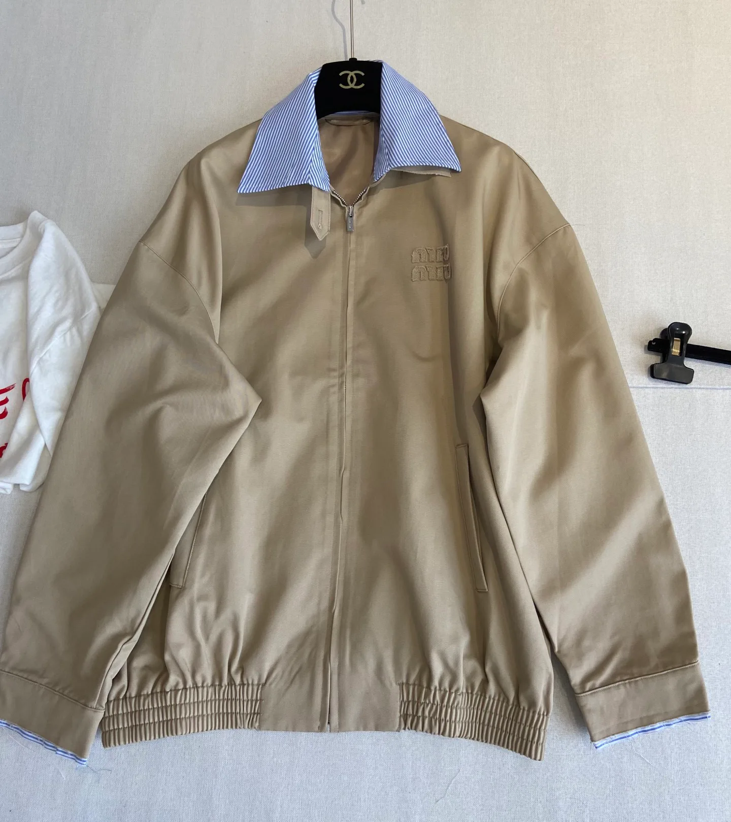 Women's Jackets And Down Jackets MIU MIU 18088900