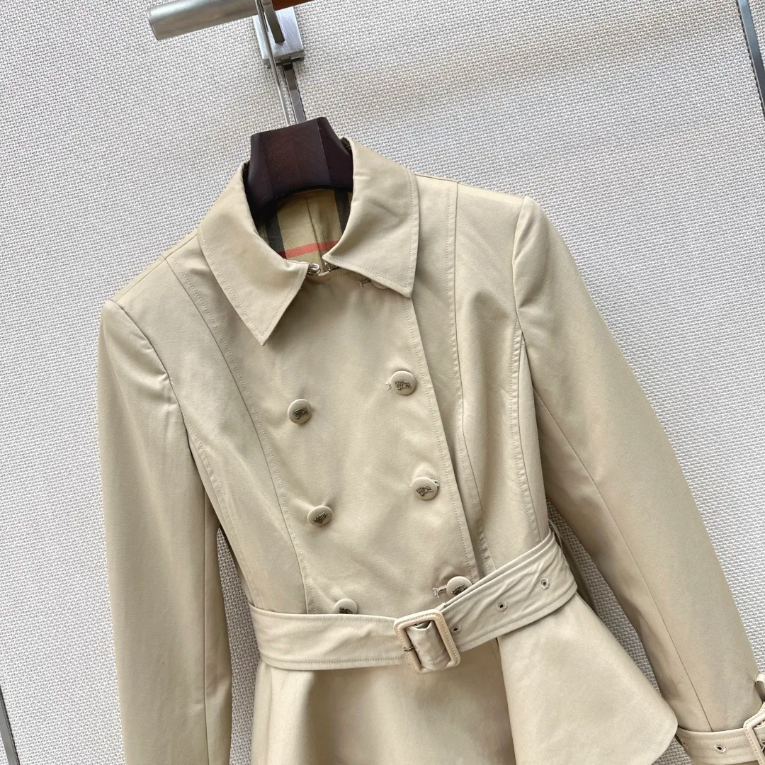 Women's Trench Coats BURBERRY 18032366