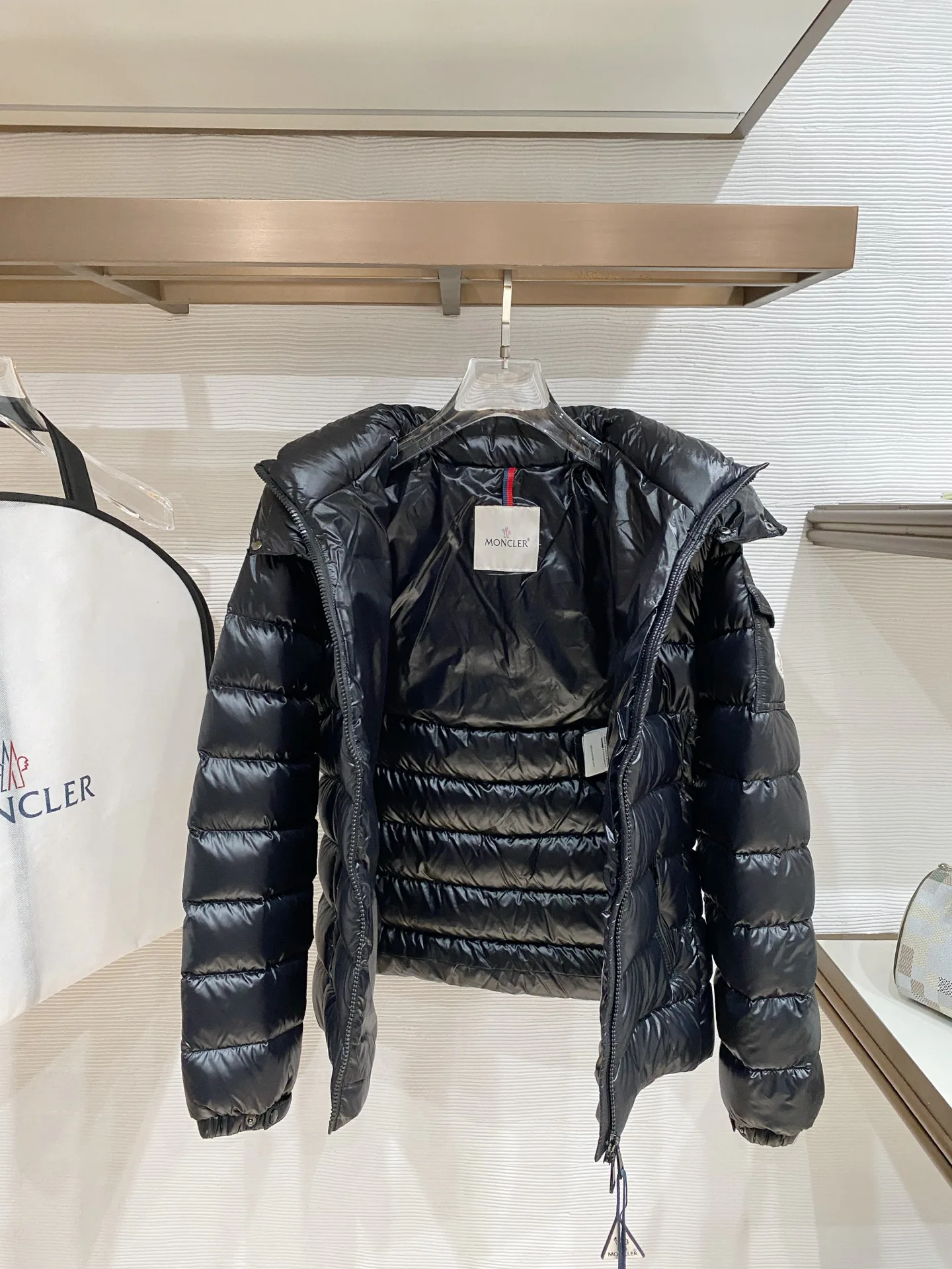 Women's Jackets And Down Jackets MONCLER 17896860