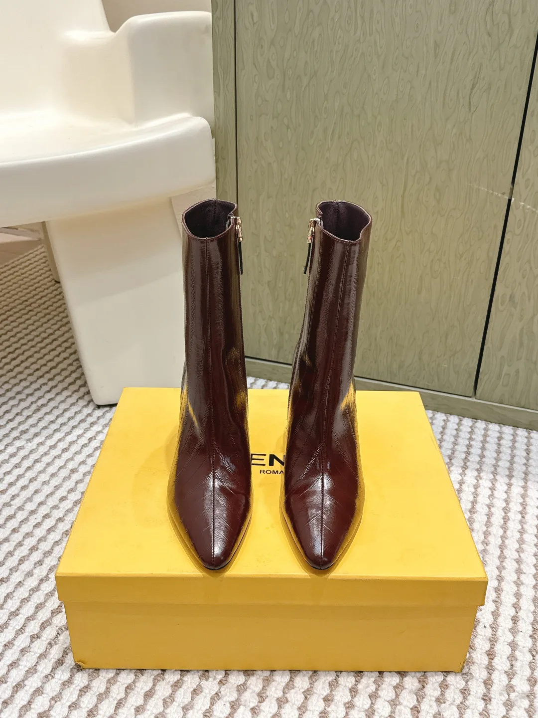 Women's Booties FENDI 18370144