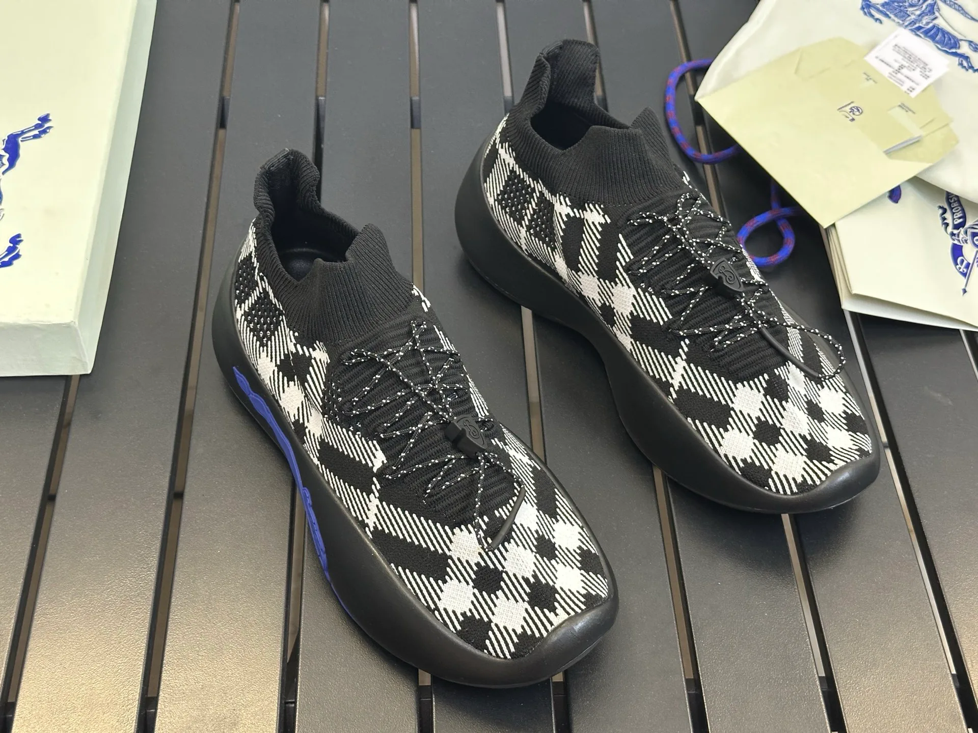 Women's Sneakers BURBERRY 17420326
