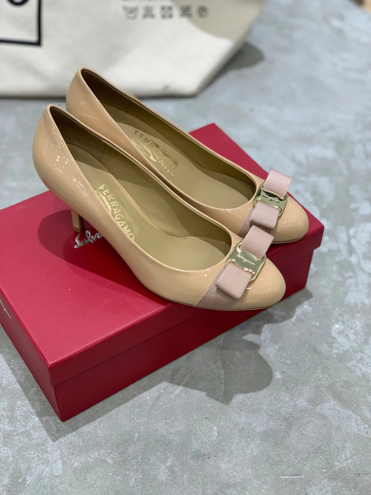 Women's Heels SALVATORE FERRAGAMO 18340718