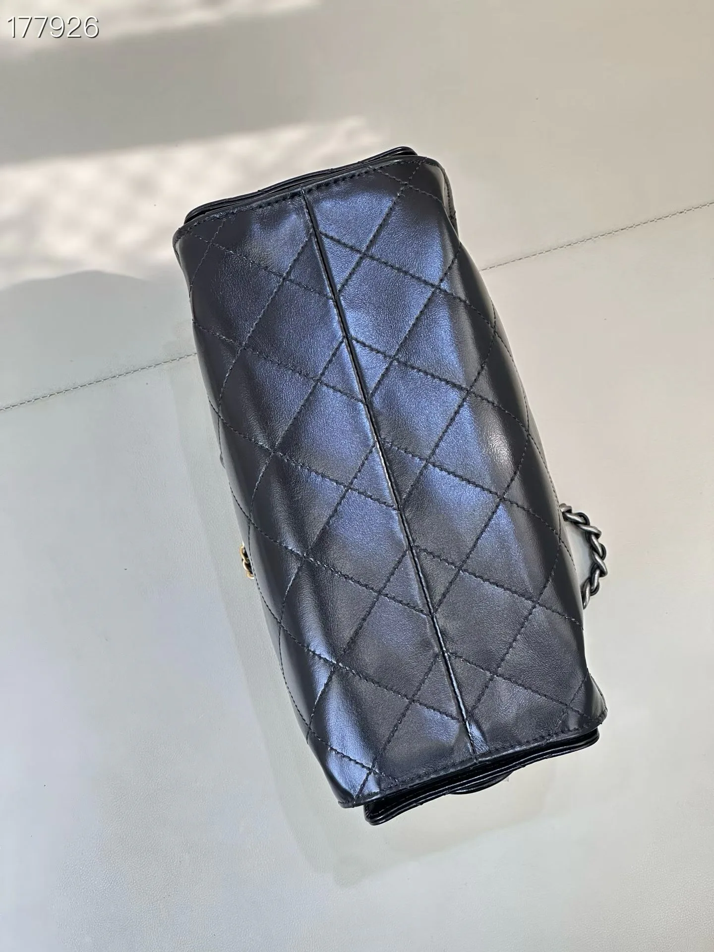 Women's Classic Handbags CHANEL 18526036
