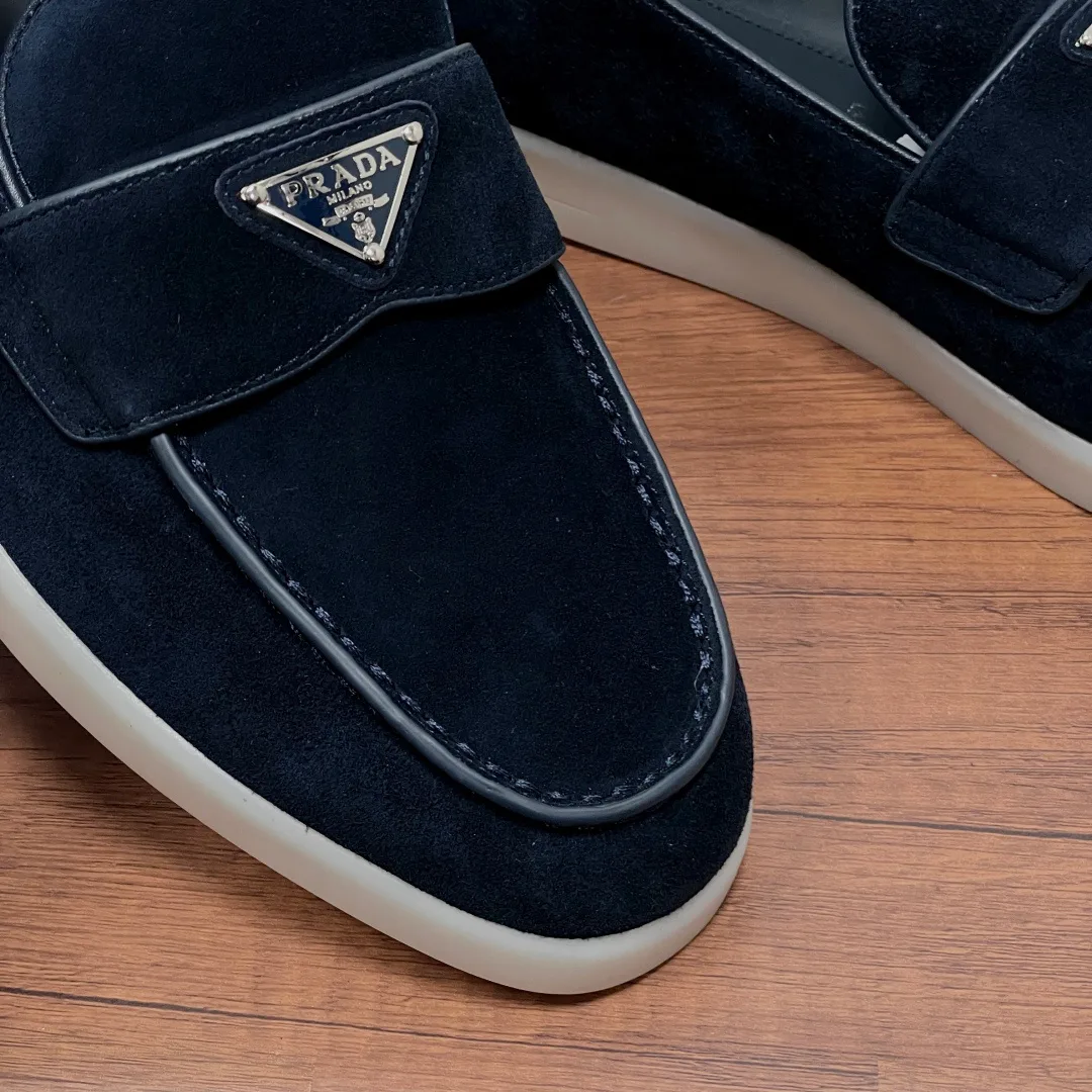 Men's Loafers And Dress Shoes PRADA 17971383
