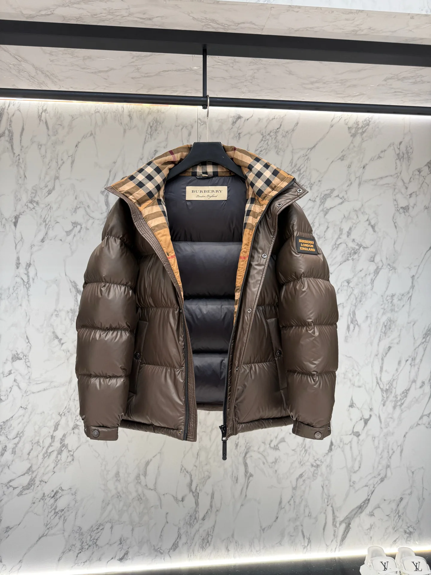 Women's Jackets And Down Jackets BURBERRY 18537394