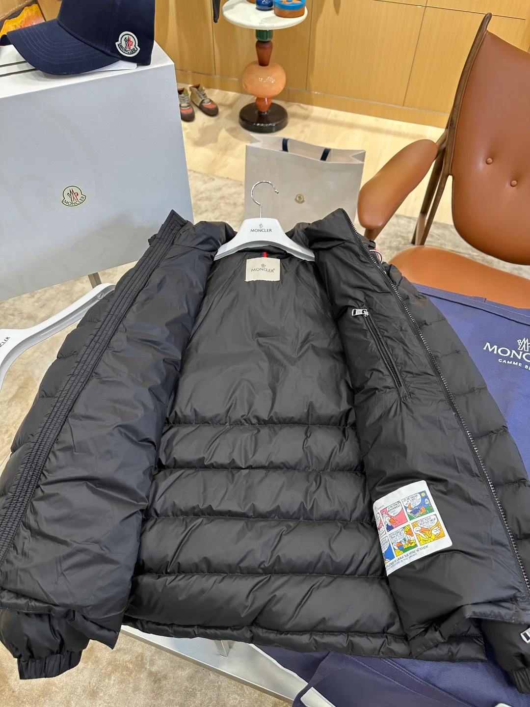 Men's Jackets And Down Jackets MONCLER 18260911