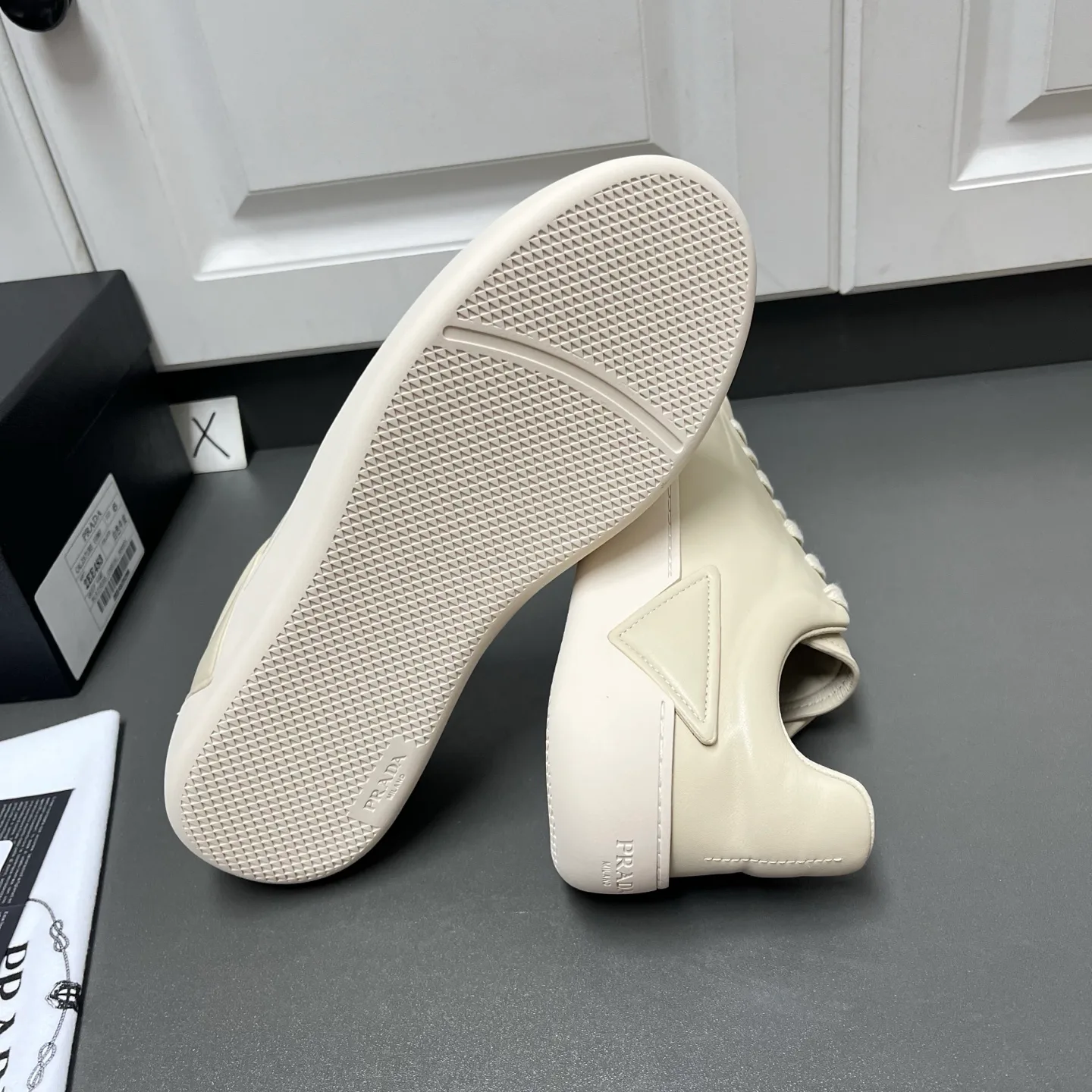 Men's Sneakers PRADA 16940097