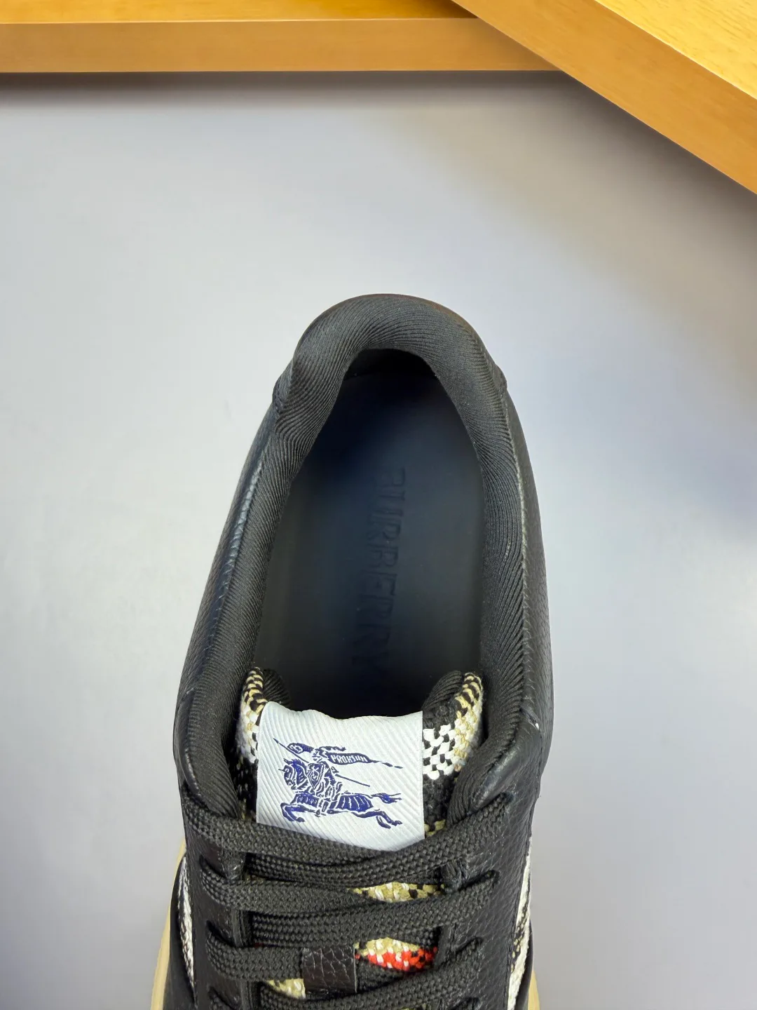 Men's Sneakers BURBERRY 17955069