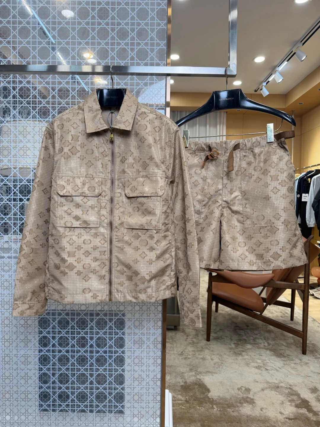 Men's Shorts LOUIS VUITTON 18360003