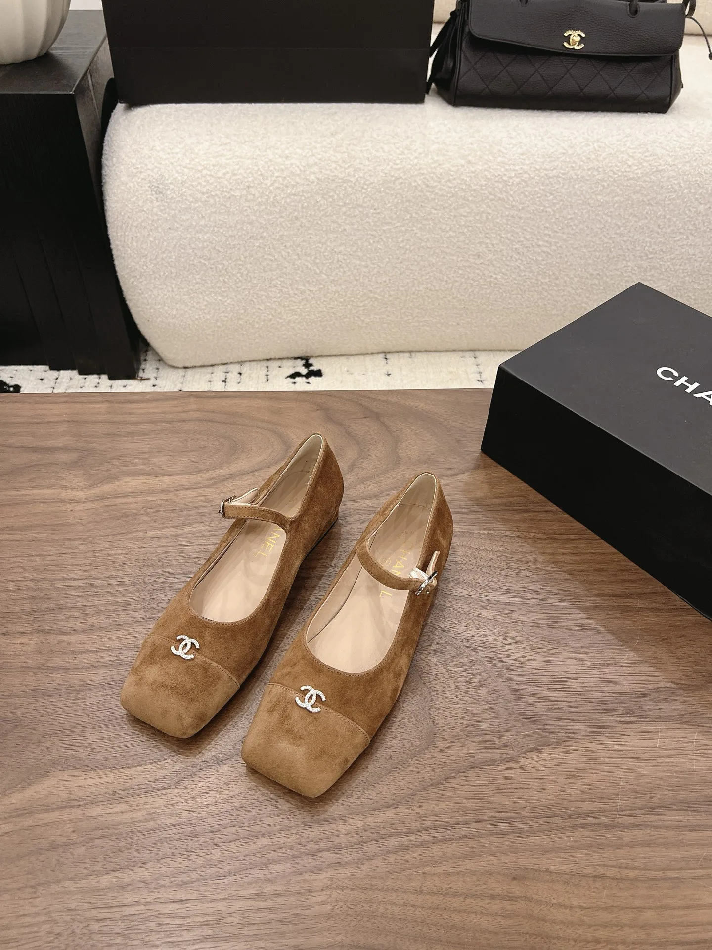 Women's Heels CHANEL 17582591